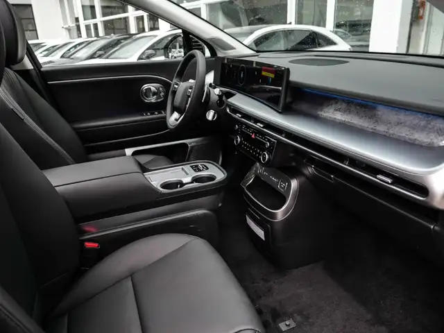 Hyundai Ioniq 9 view 13
