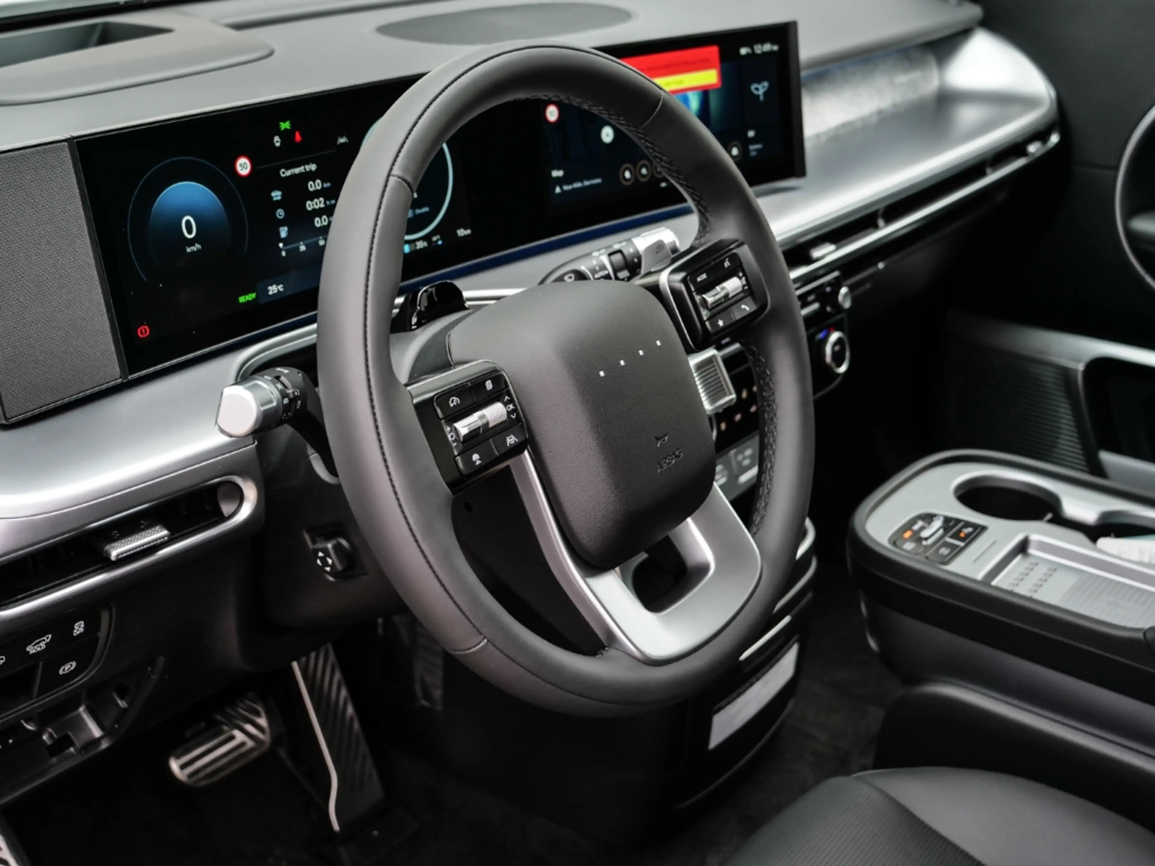 Hyundai IONIQ 9 6-Sitzer (MY26) 110 kWh (307 PS) 4WD UNIQ Panorama — photo 5