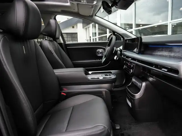Hyundai Ioniq 9 view 14