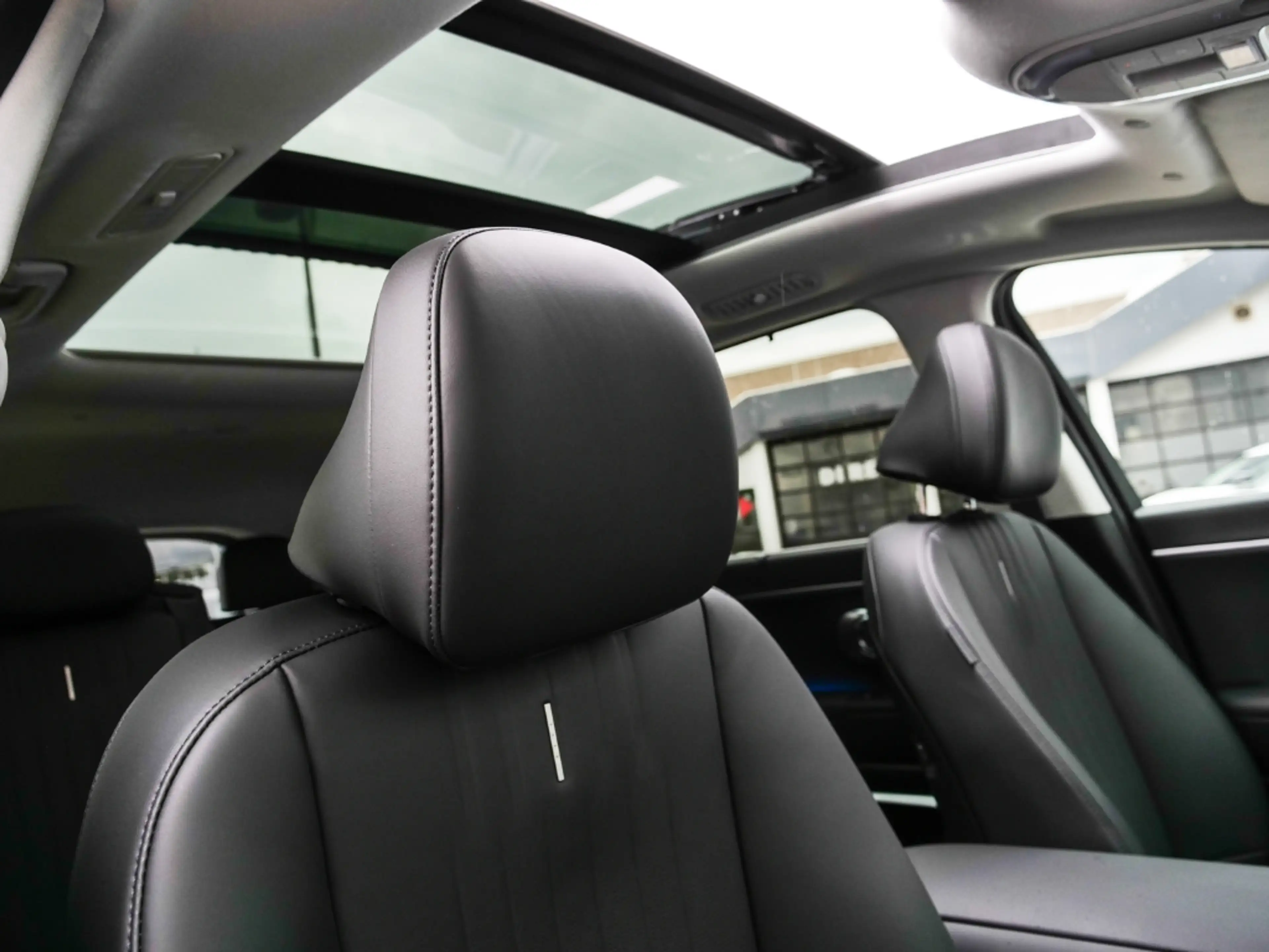 Hyundai IONIQ 9 6-Sitzer (MY26) 110 kWh (307 PS) 4WD UNIQ Panorama — photo 15