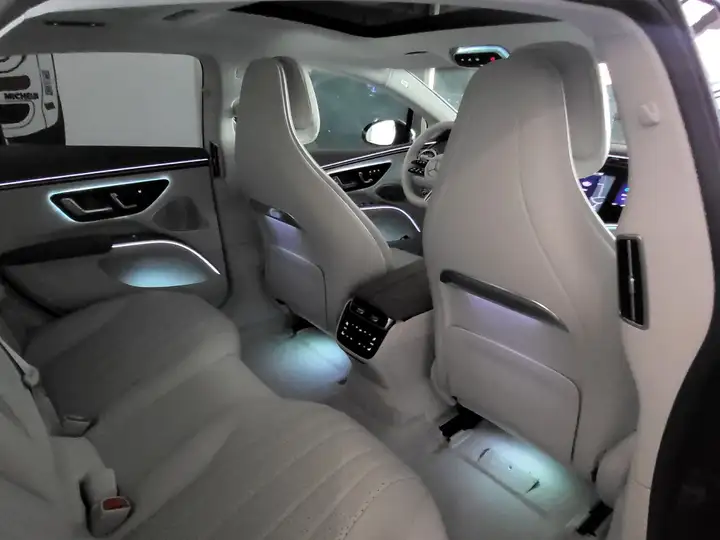 Mercedes-Benz EQS 2025, foto 38