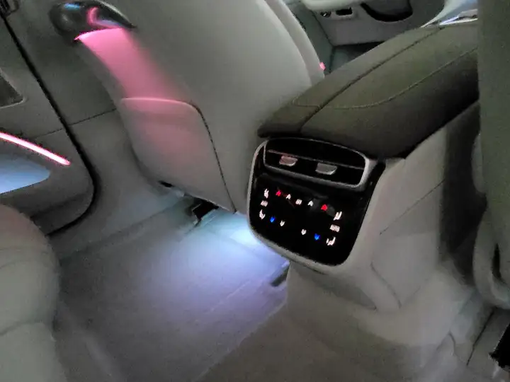 Mercedes-Benz EQS 2025, foto 40