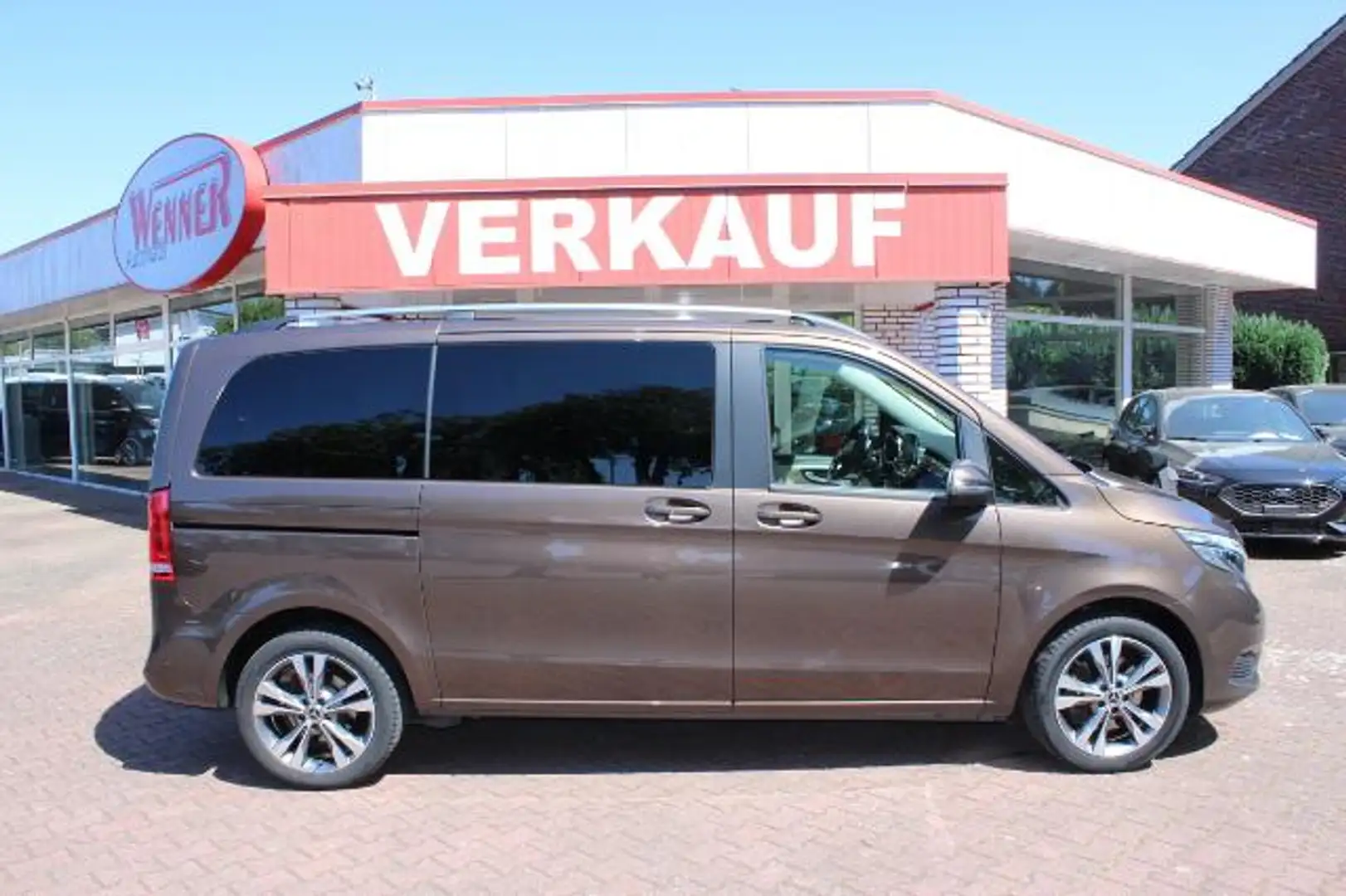 Mercedes-Benz V 250 d Avantgarde Edition 4MATIC LEDER + NAVI + ALU Bruin - 1