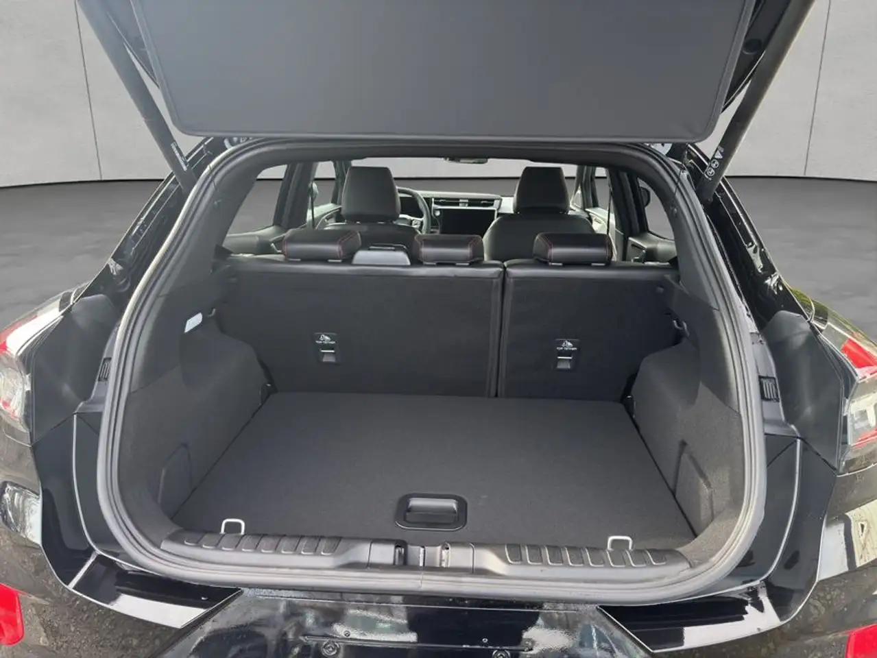 Ford Puma 1.0 EcoBoost Hybrid ST-LINE X 92 kW, 5-türig 5