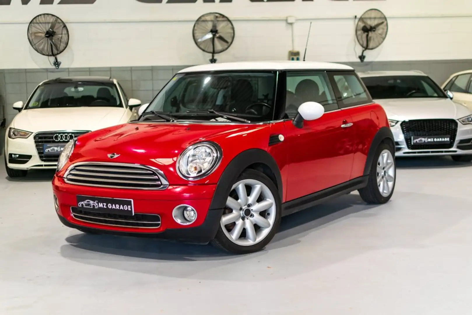 MINI Cooper Rood - 1