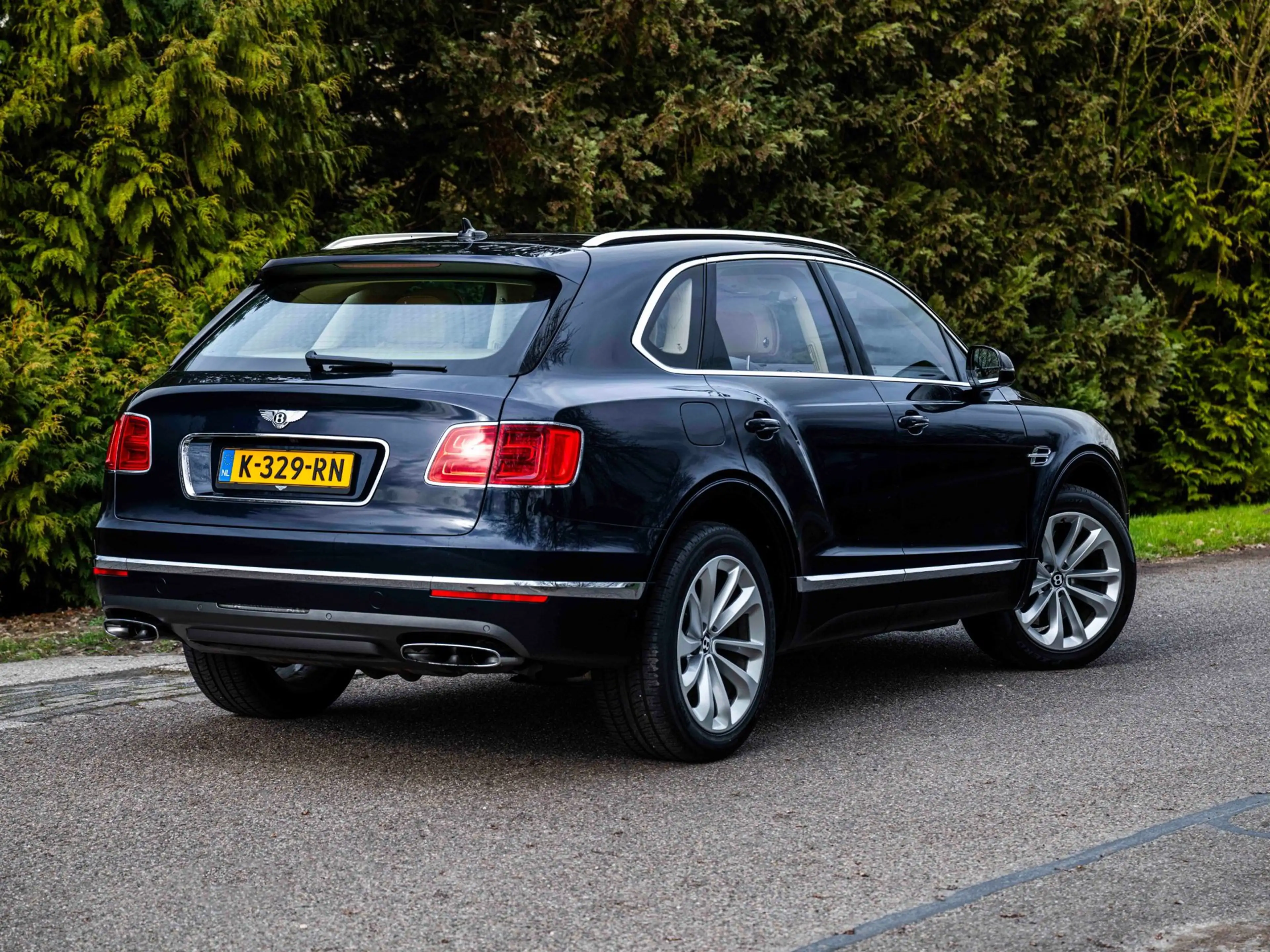 Bentley Bentayga 6.0 W12 | 608 PK | Massage | Panoramadak — photo 2