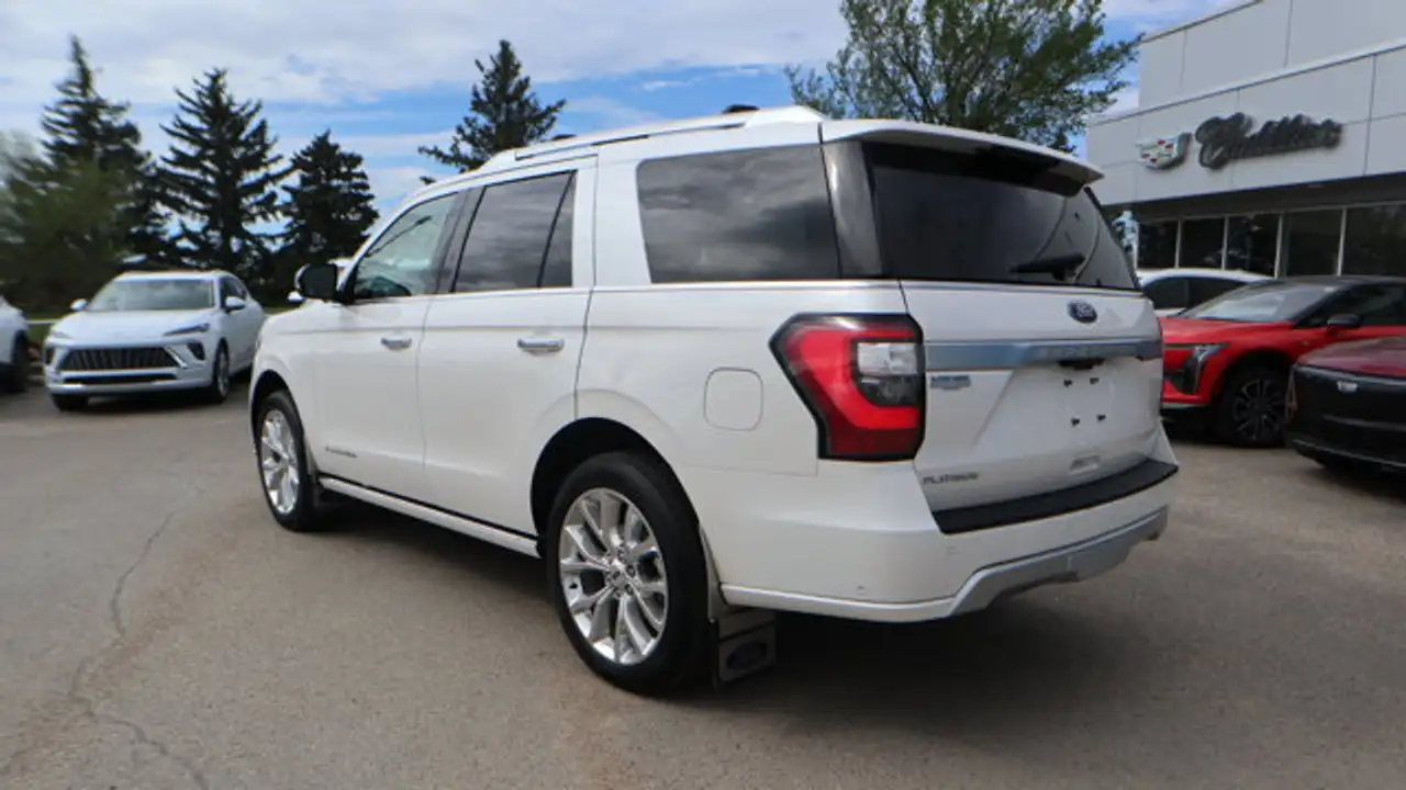 Ford Expedition снимка Ford Expedition