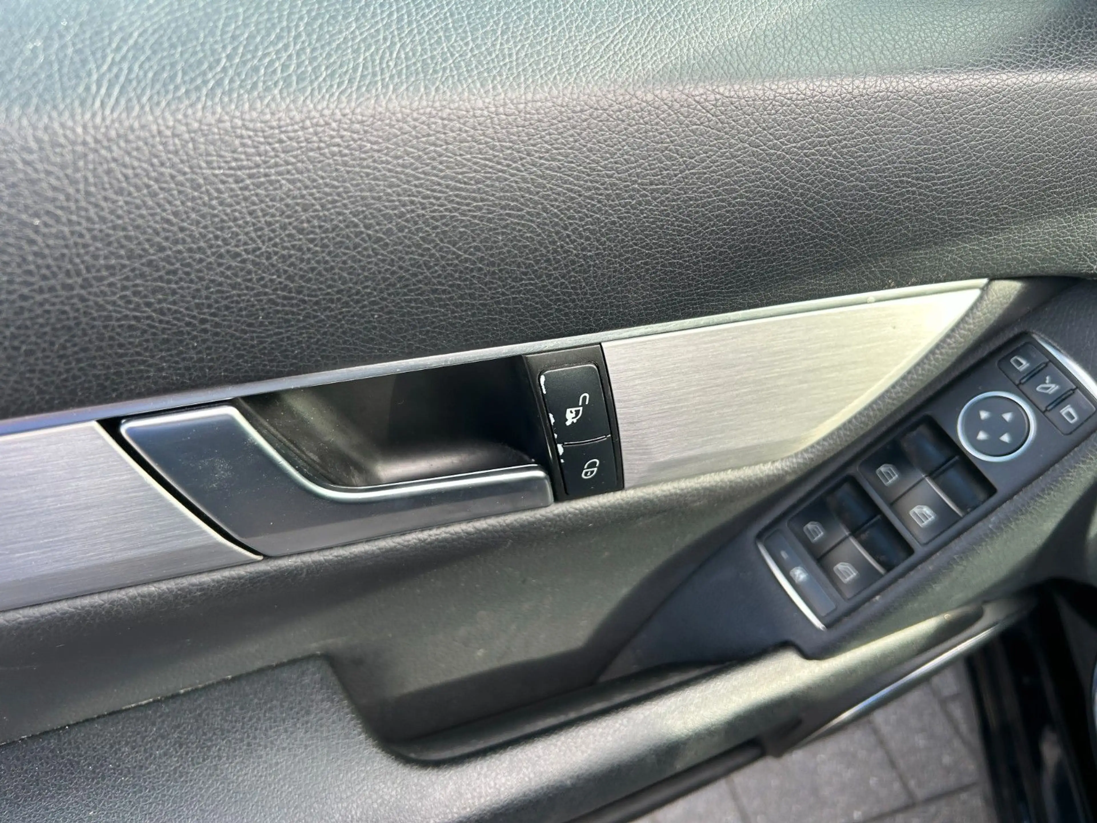 Mercedes-Benz C 180 C Limousine C 180 Avangarde — photo 12