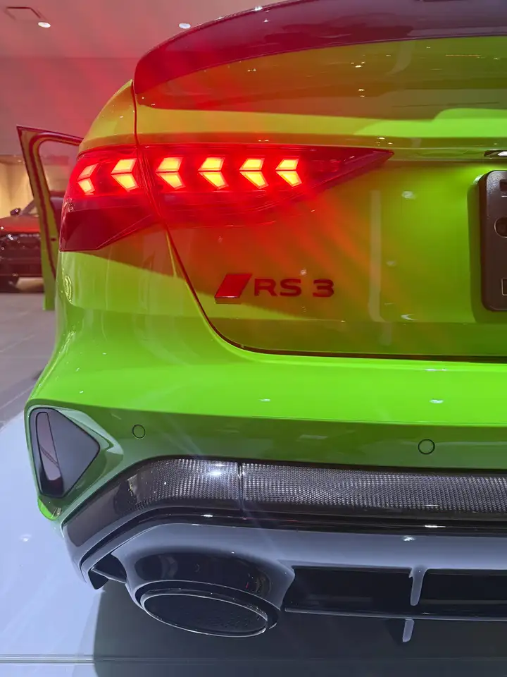 Audi RS3 снимка Audi RS3