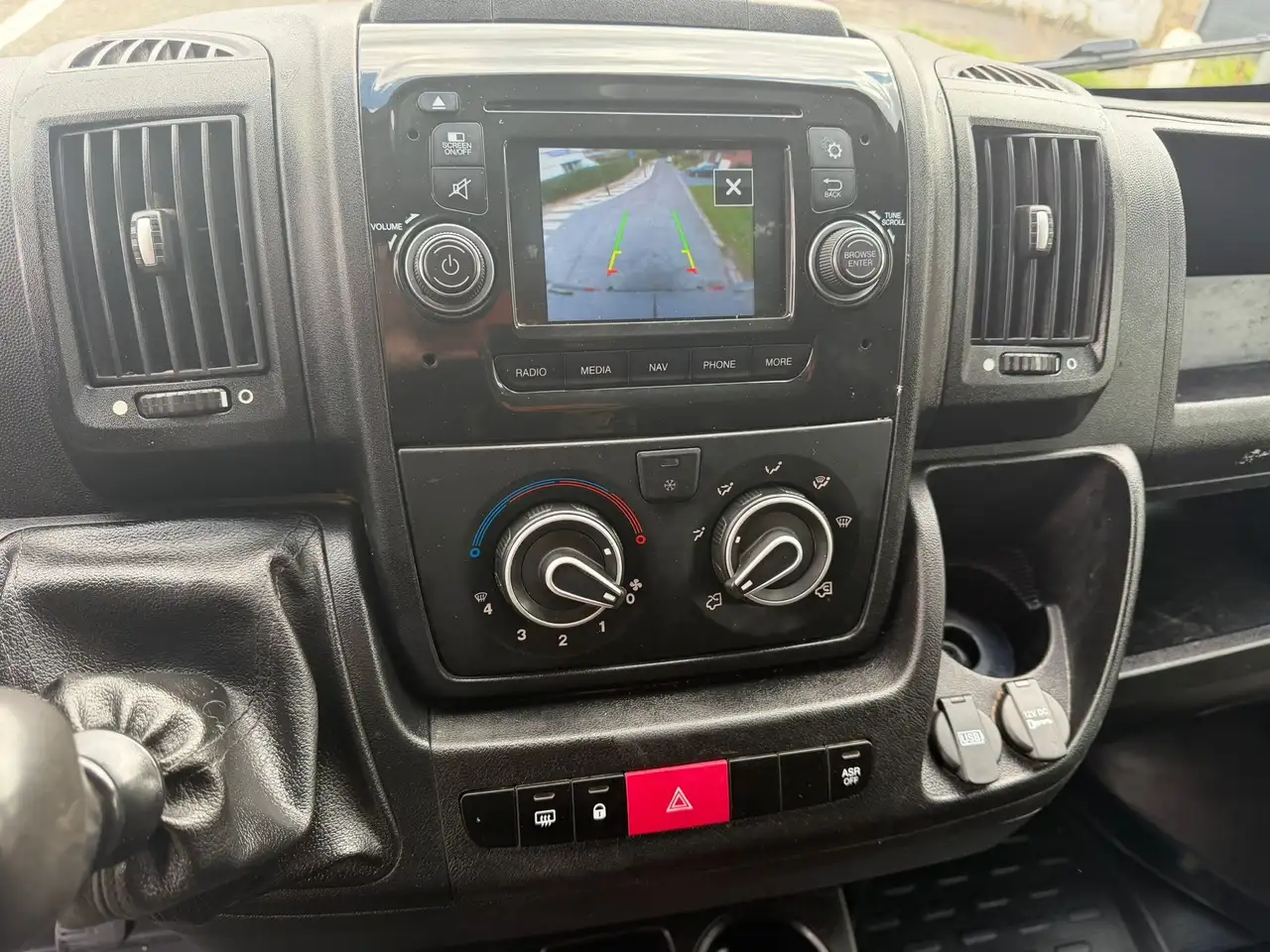 Peugeot Boxer 333 L2H2 2.0 BlueHDi 160 S\u0026S Active