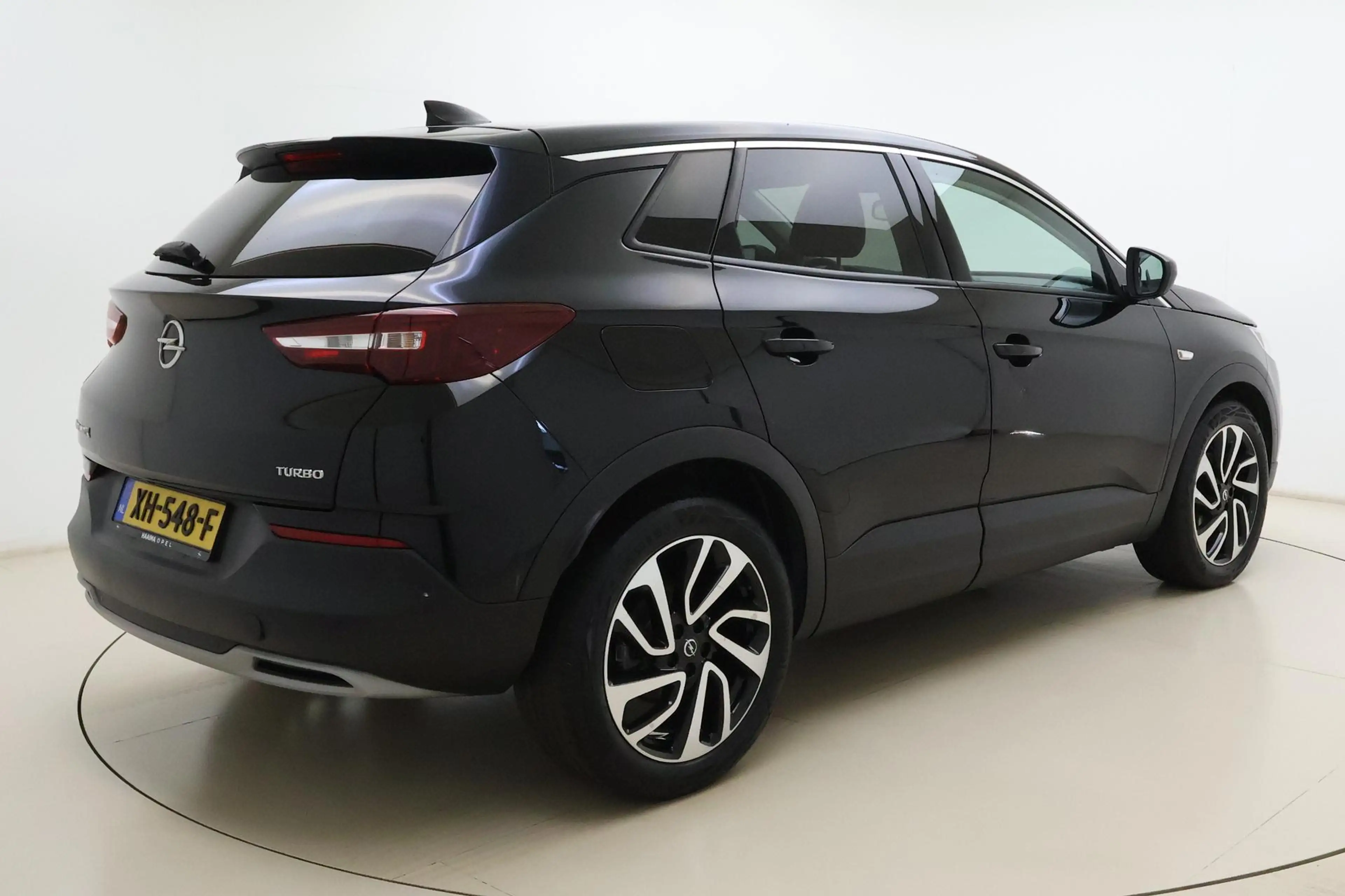 Opel Grandland X 1.2 Turbo Innovation 130 PK | Lederen bekleding | — photo 2