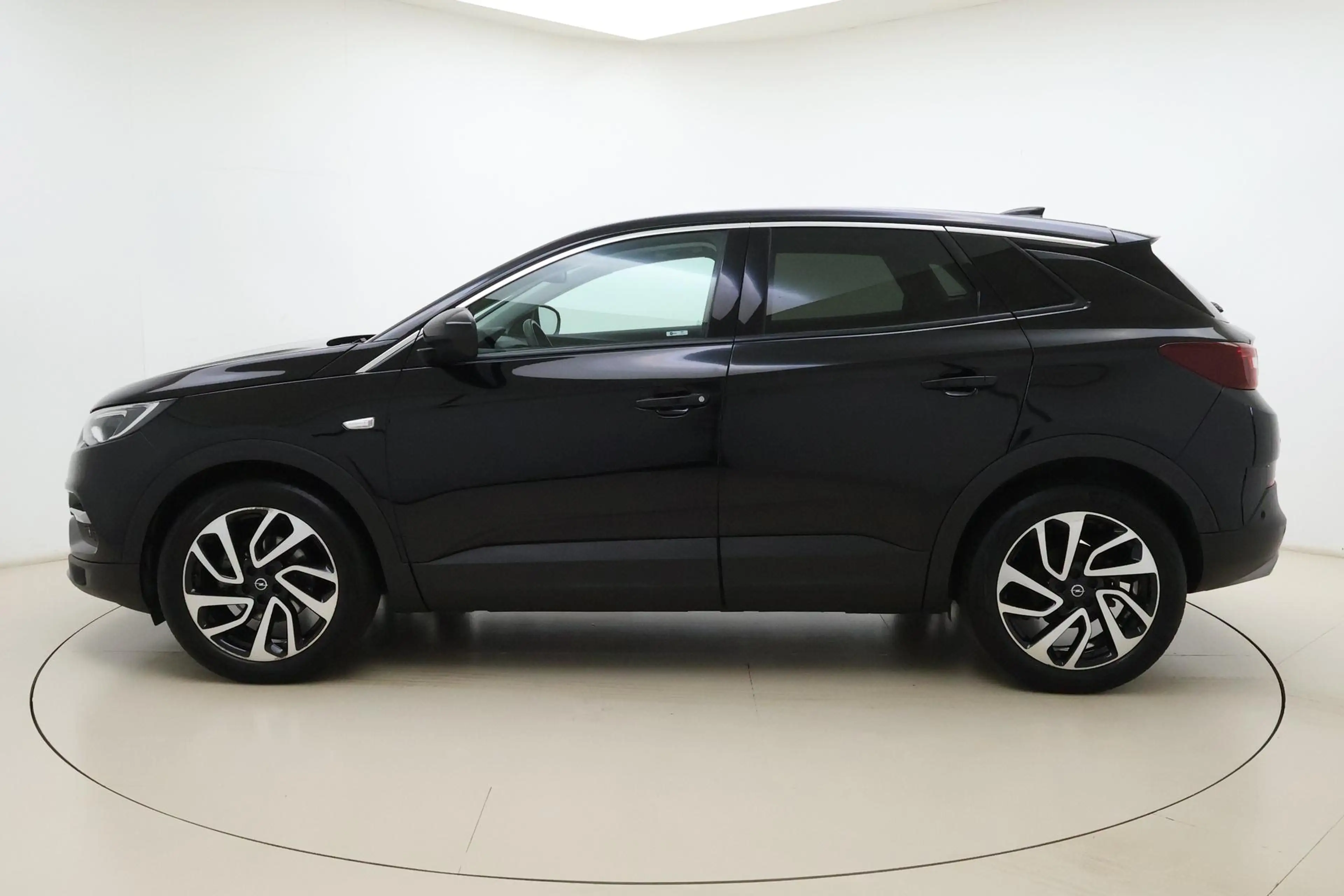 Opel Grandland X 1.2 Turbo Innovation 130 PK | Lederen bekleding | — photo 5