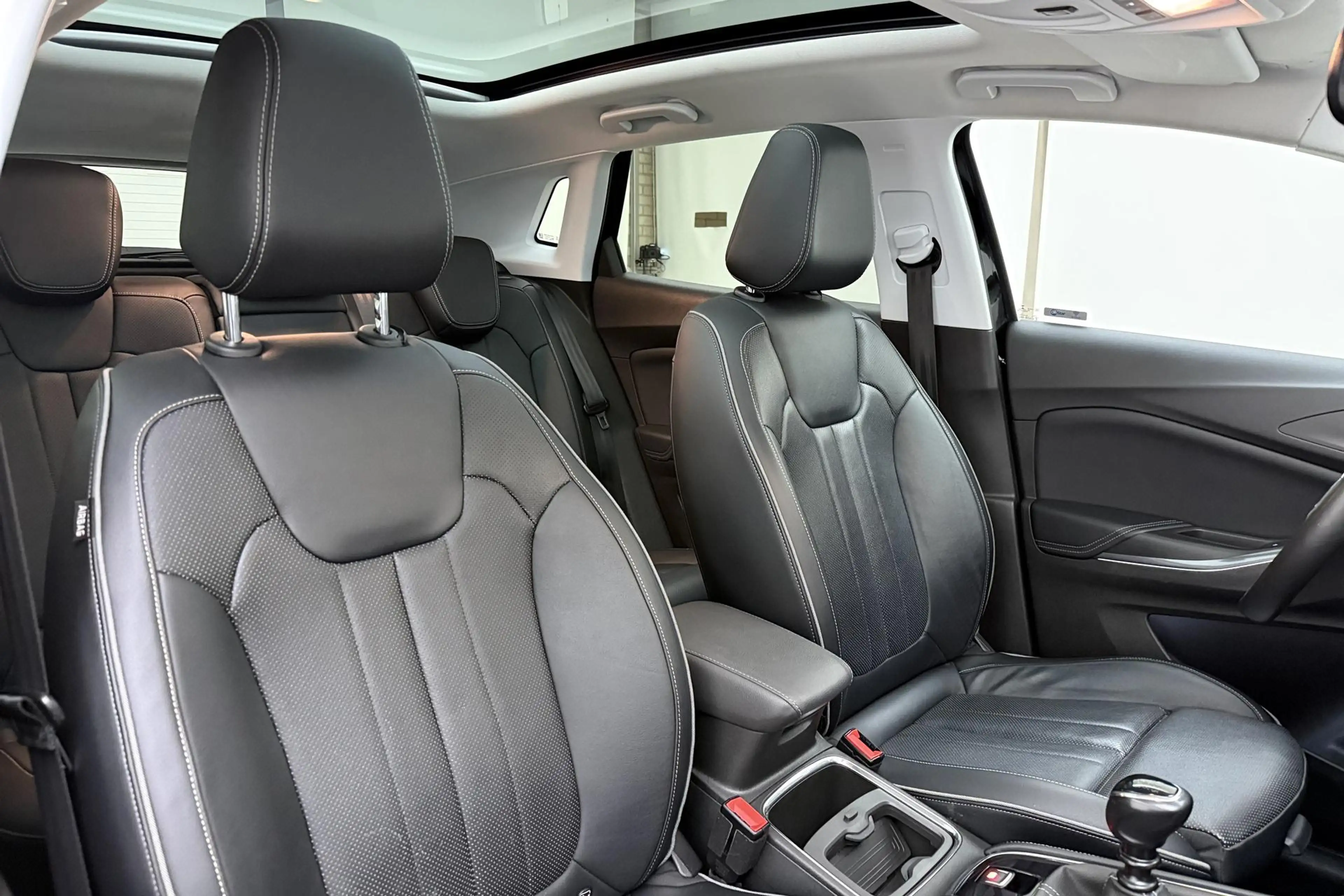 Opel Grandland X 1.2 Turbo Innovation 130 PK | Lederen bekleding | — photo 14