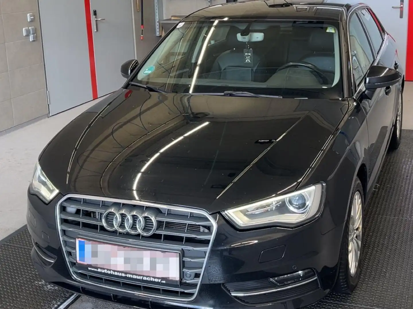 Audi A3 A3 SB 1,6 TDI Intense*XENON*PDC* Schwarz - 2