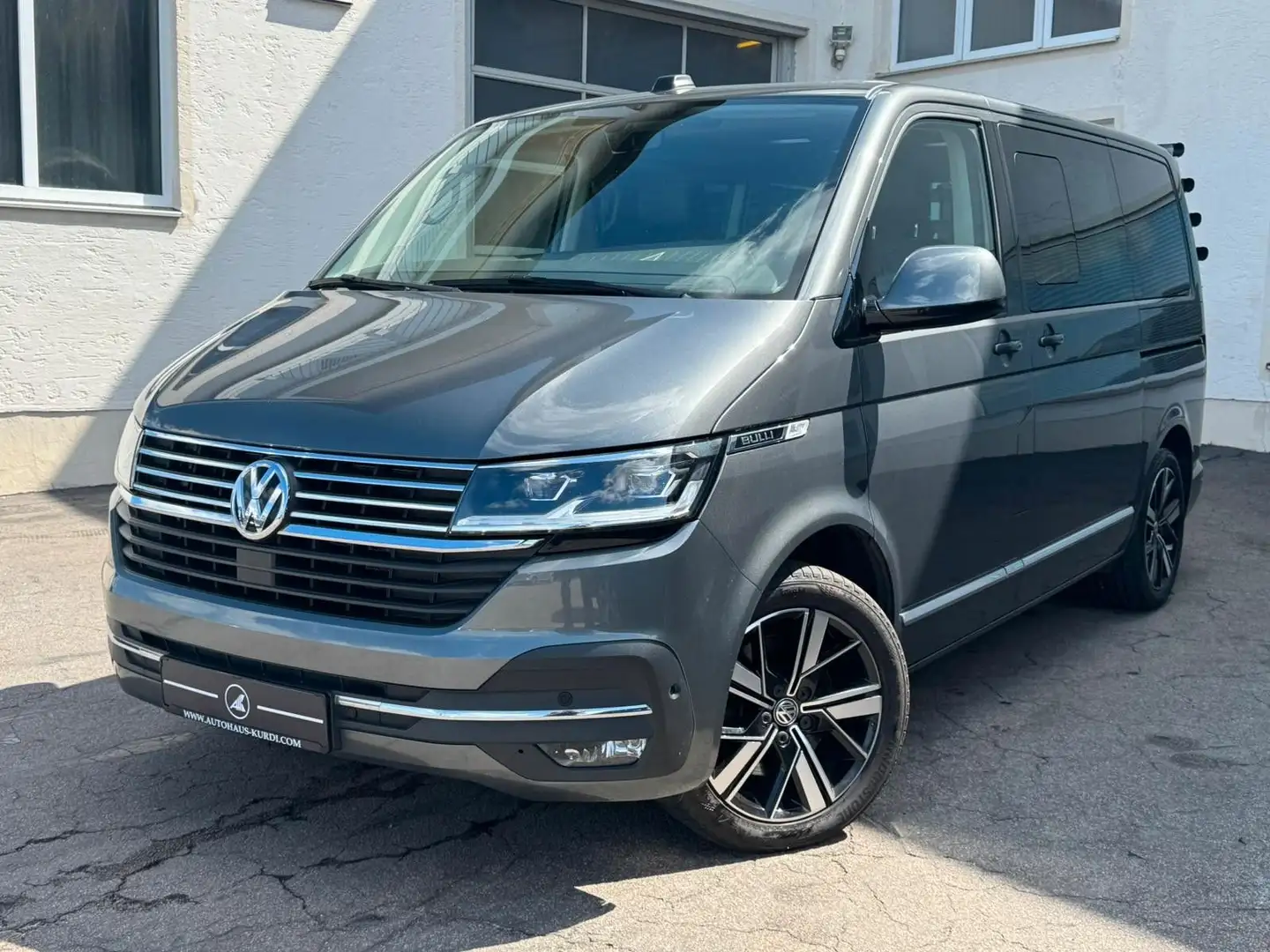 Volkswagen T6 Multivan T6.1 Multivan ABT High 7SITZ STAND-HZ KAMERA AHK Grijs - 1