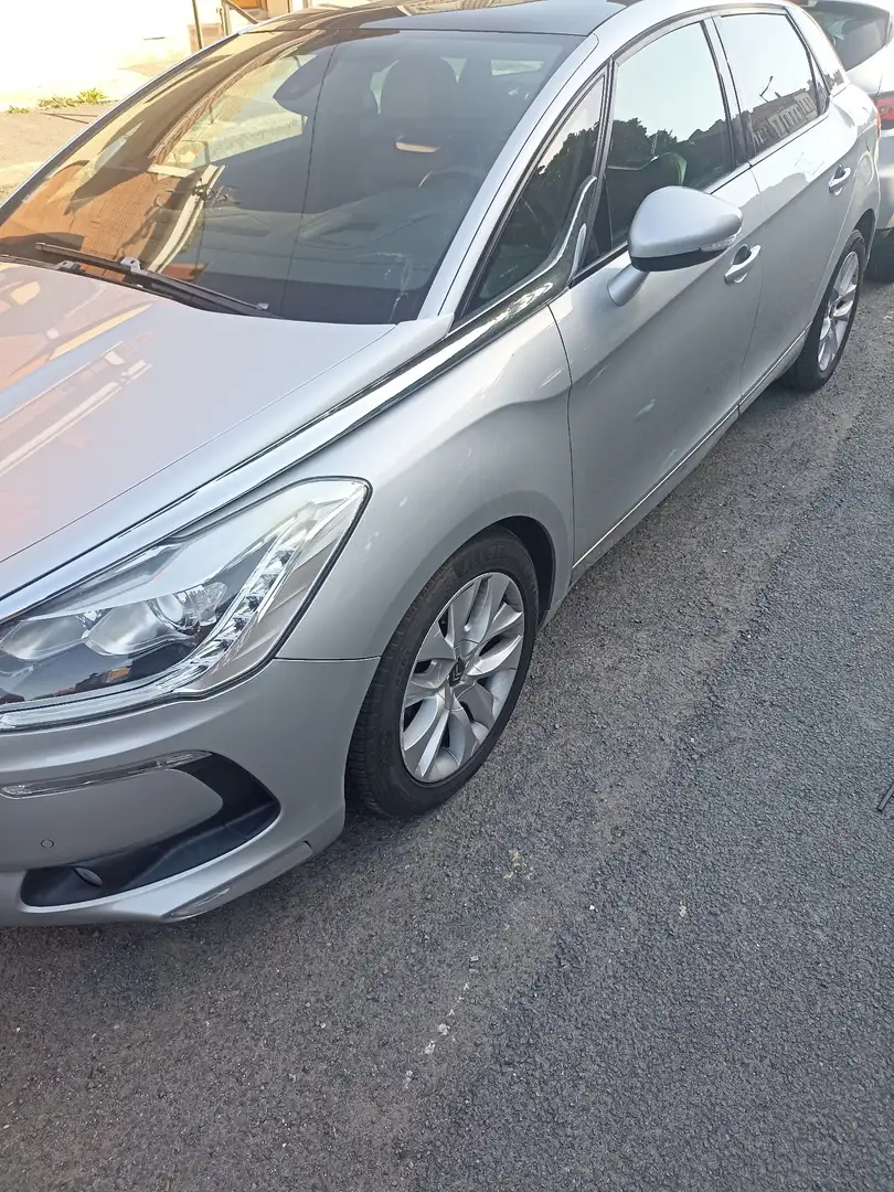 Citroen DS5 HDi 160 Executive A - 1