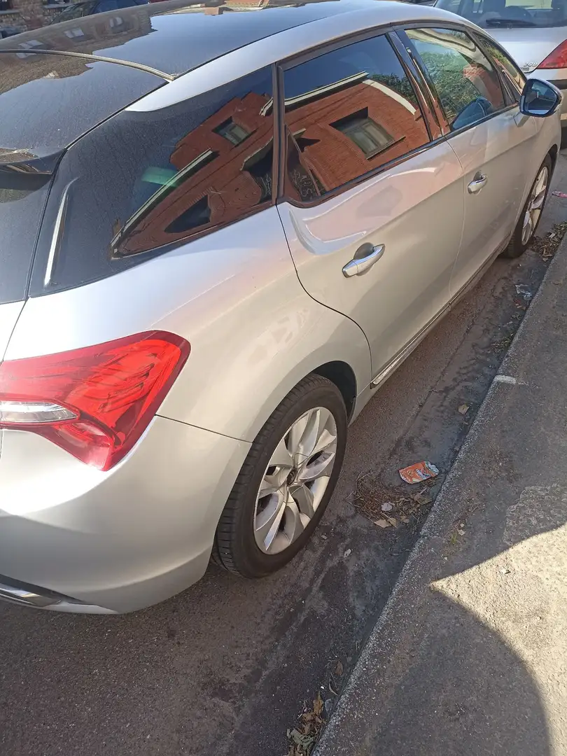 Citroen DS5 HDi 160 Executive A - 2