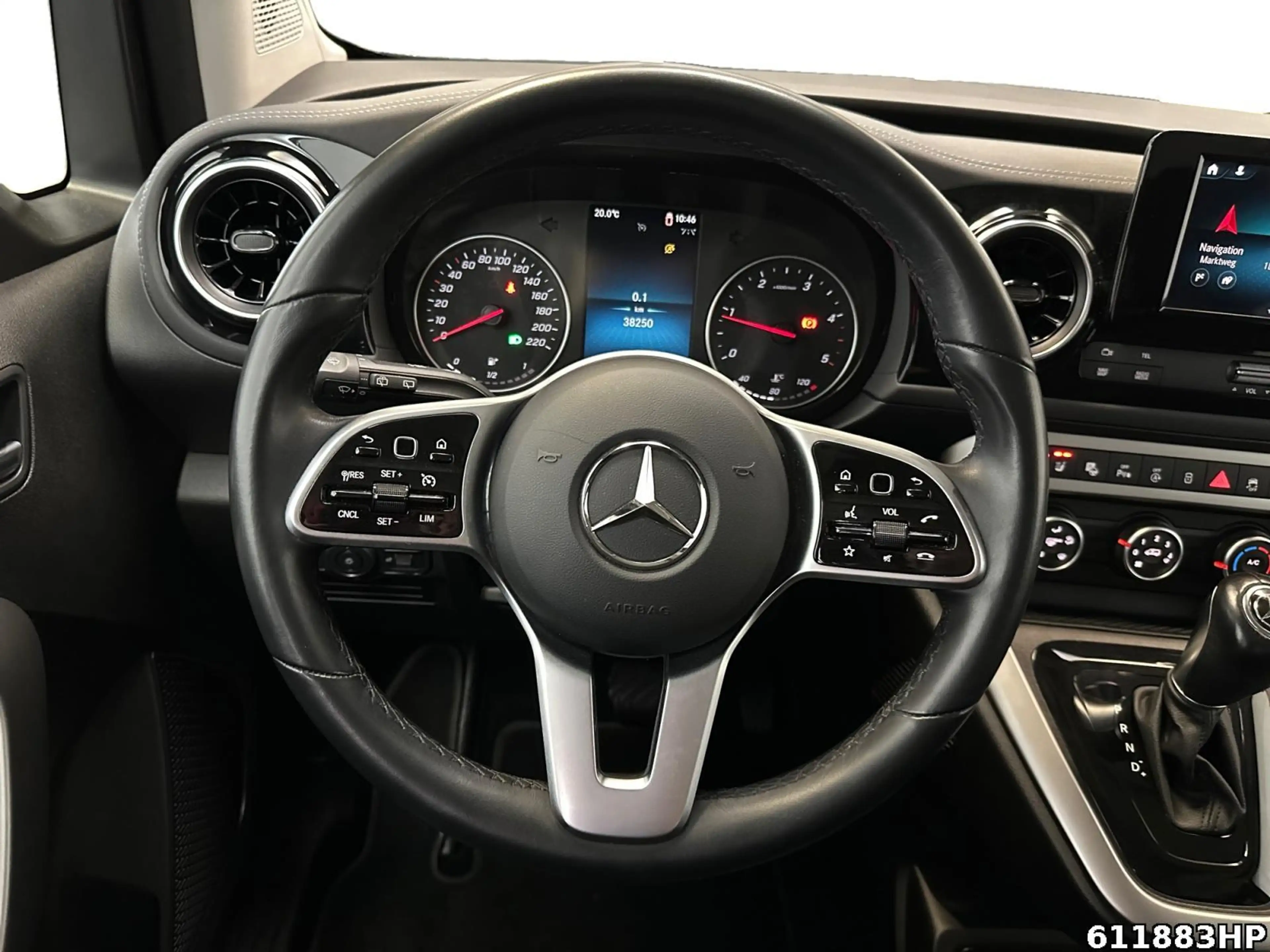 Mercedes-Benz T-Class Progressive AHK LED Rückfahrkamera — photo 9