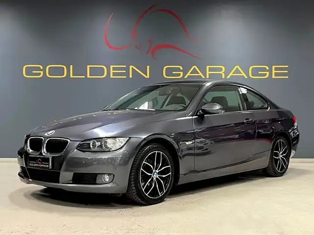 BMW 320 320i cat Attiva