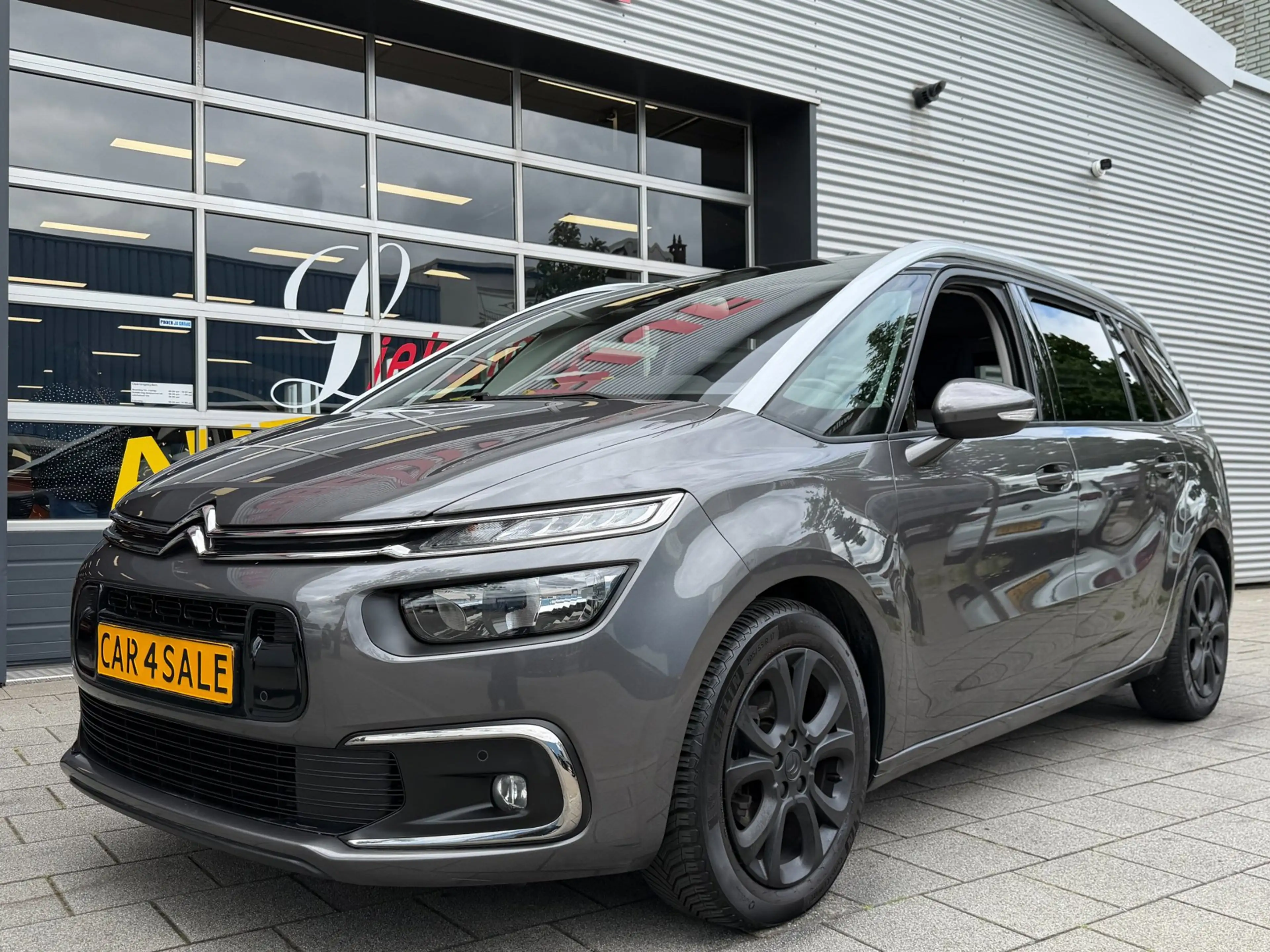 Citroen Grand C4 SpaceTourer 1.2 PureTech SHINE - 7 Personen - Apple CarPlay/Na