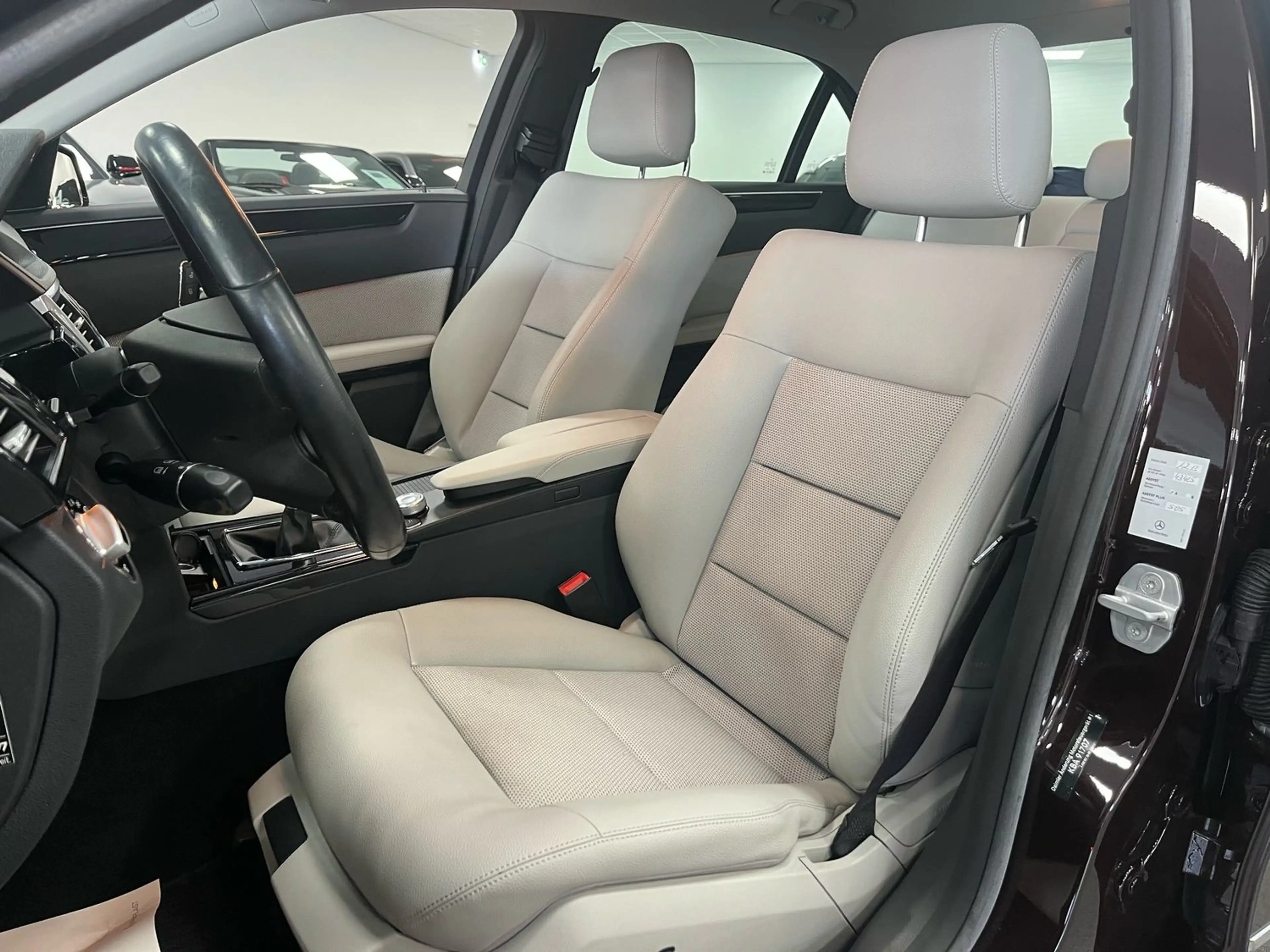 Mercedes-Benz E 220 CDI Avantgarde/1. Hand/Leder/SHZ/PDC/Tempomat — photo 11