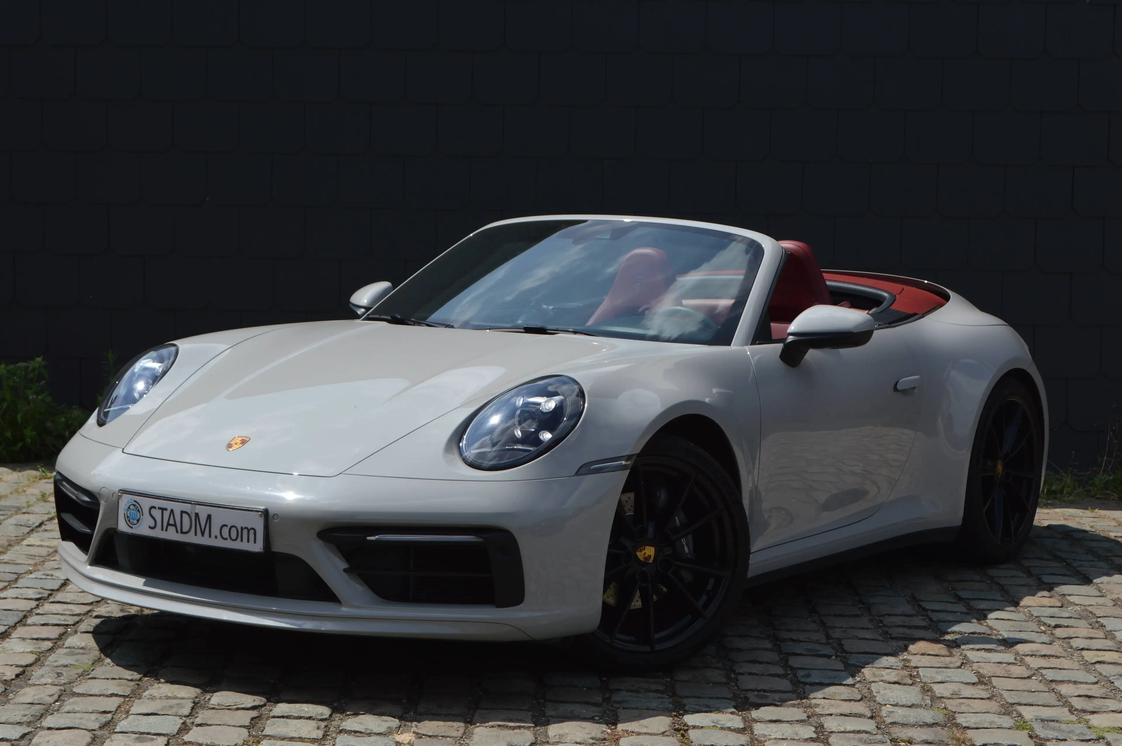 Porsche 911 911 Carrera 4 Cabriolet 3.0 Turbo PDK (EU6d-TEMP) CABRIO CARNET PORSCHE CARPASS NAVI LEDER — photo 4