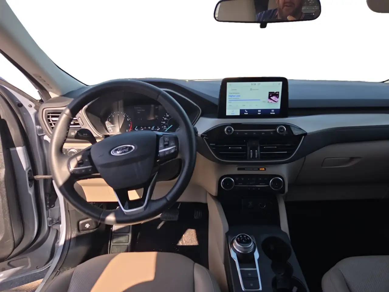 Ford Escape снимка Ford Escape