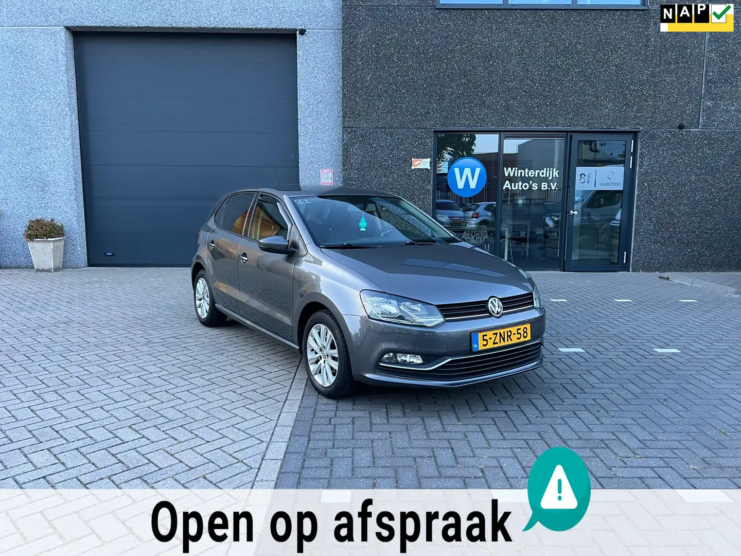 Volkswagen Polo 1.2 TSI Highline Airco, Cruise, Bluetooth Grijs - 1