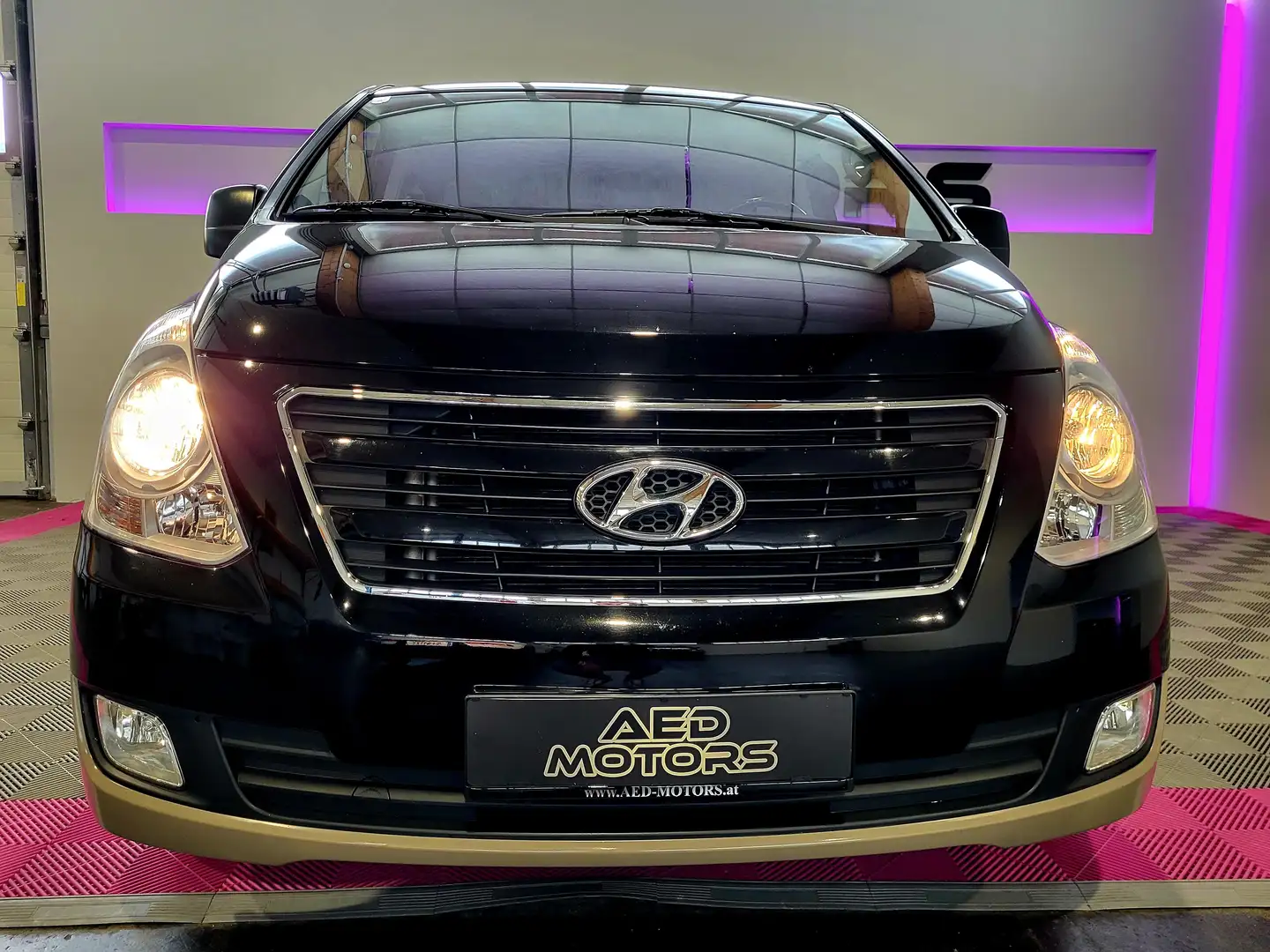 Hyundai Starex STAREX 8-Sitzer Noir - 2