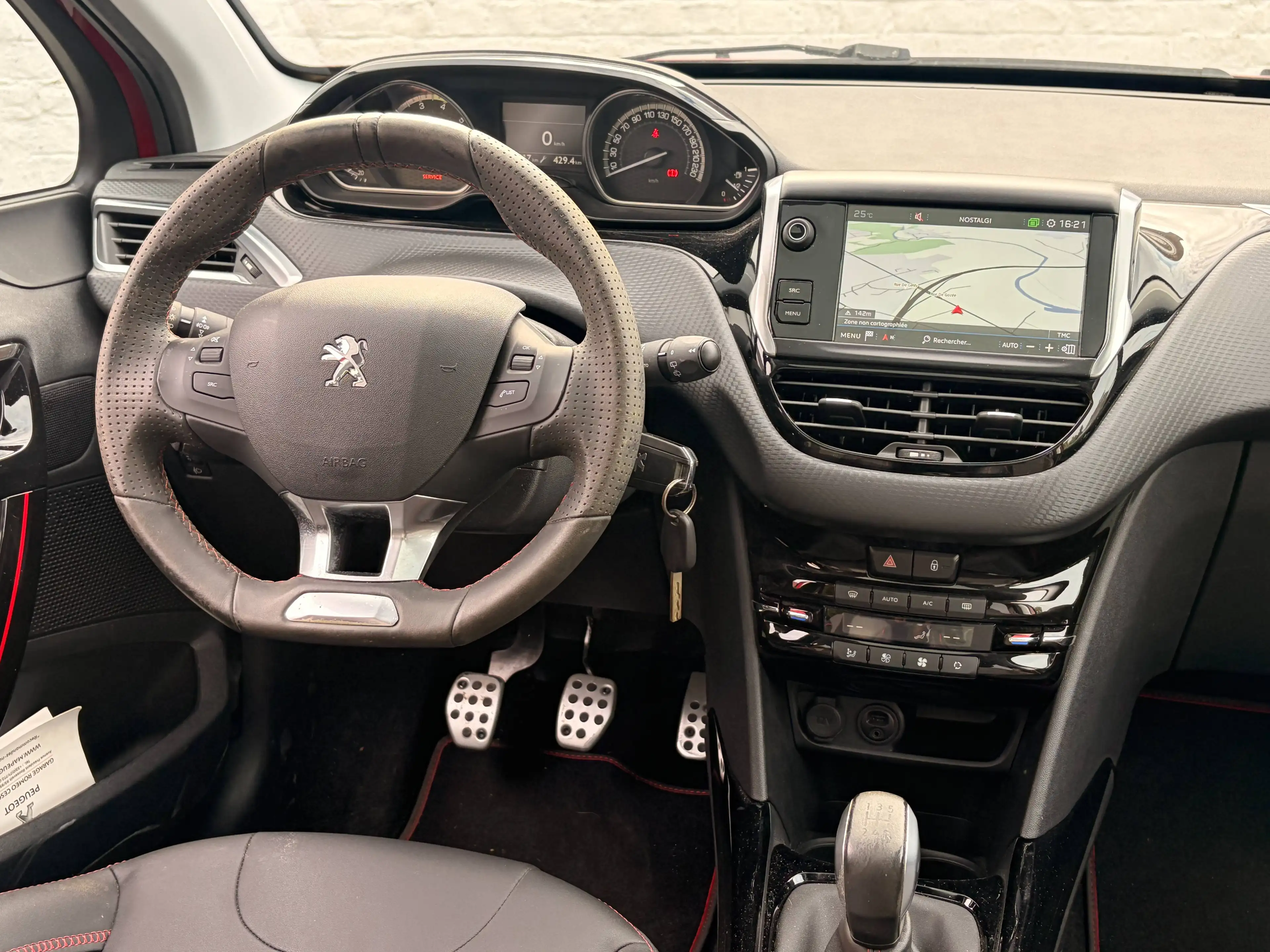Peugeot 2008 2008 1.2i GT Line Tel : 0484359705 — photo 11