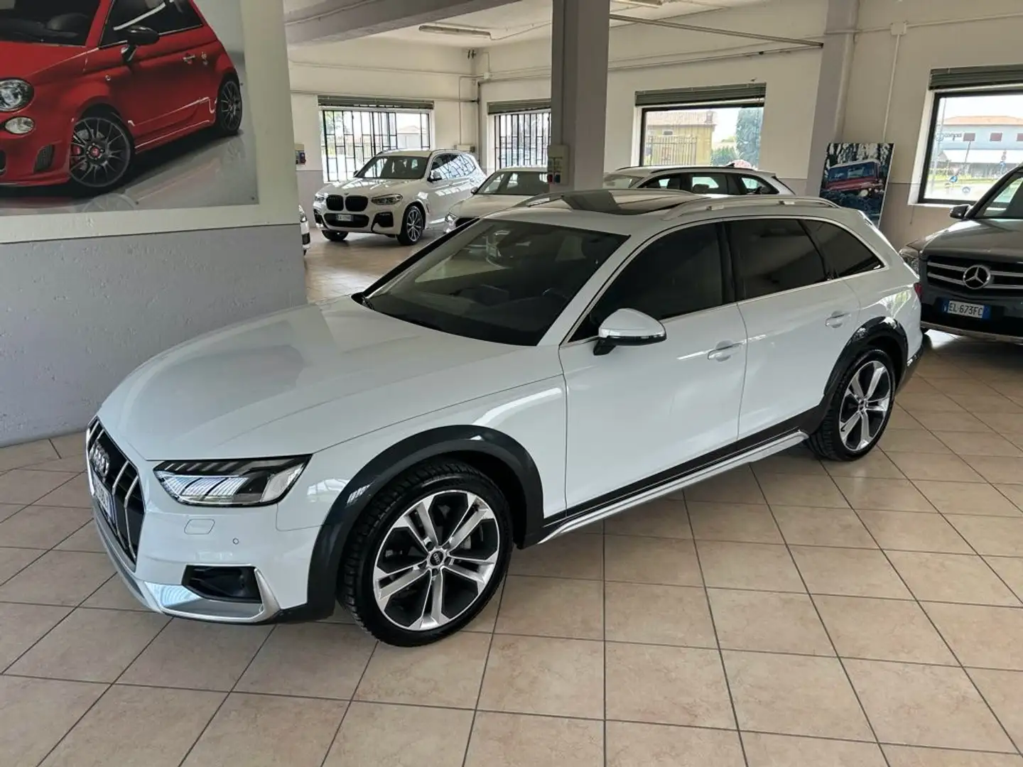 Audi A4 allroad 40 TDI 204 CV S tronic Identity Contrast Bianco - 1