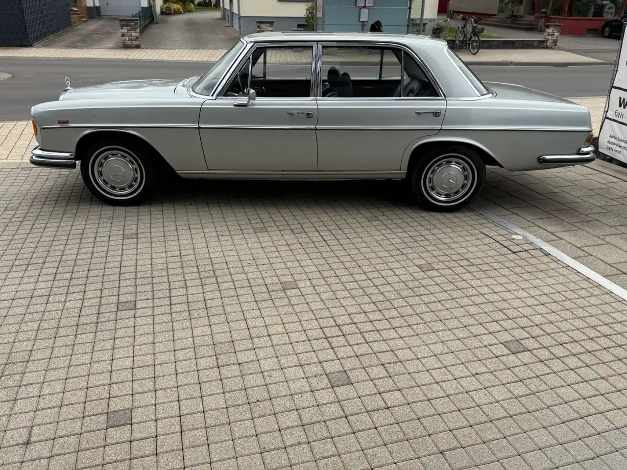 Mercedes-Benz 300 SEL,. 2.HAND, 37200km,V8, Luftfederung, foto 9