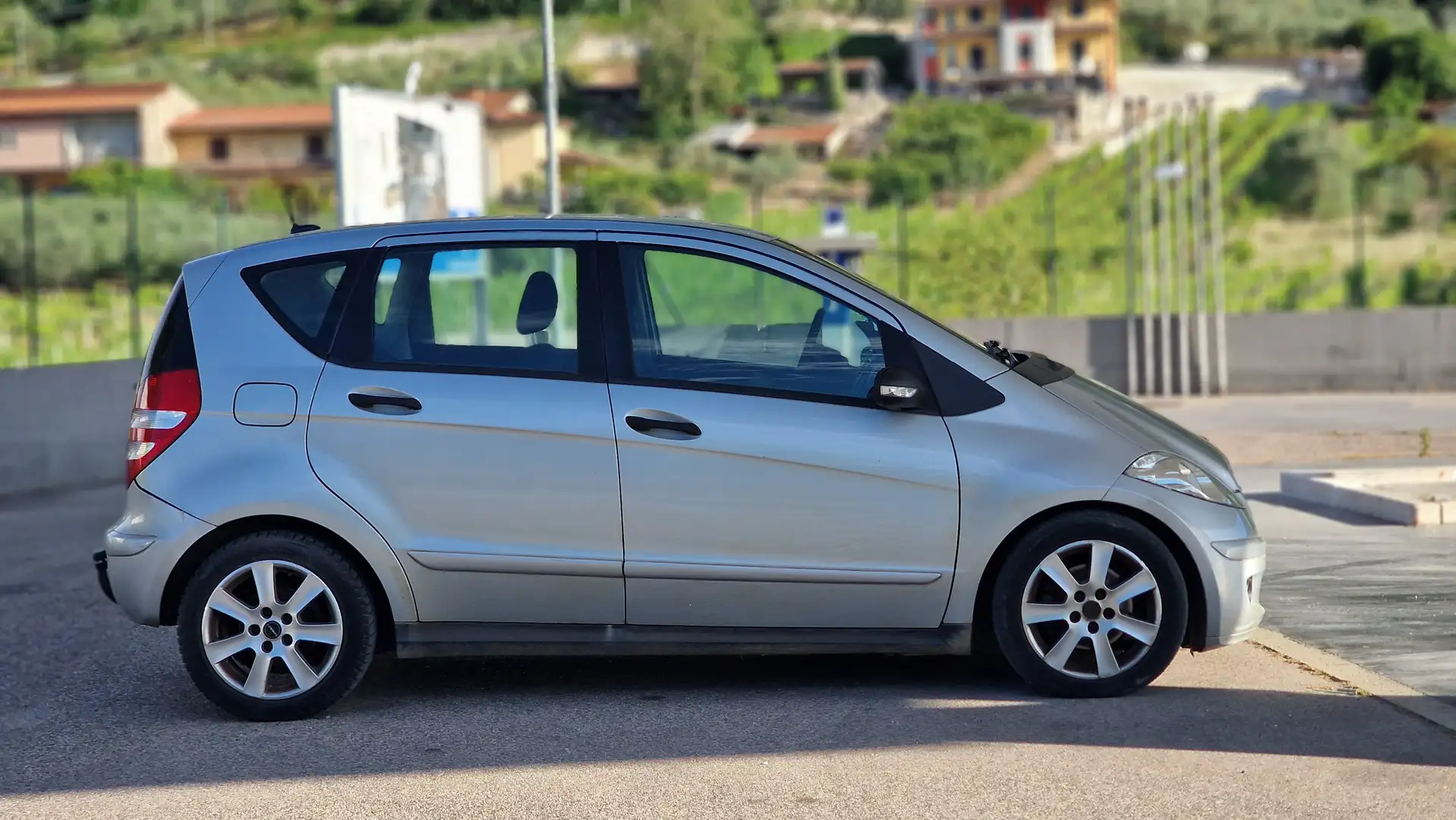 Mercedes-Benz A 180 cdi Classic Grau - 2