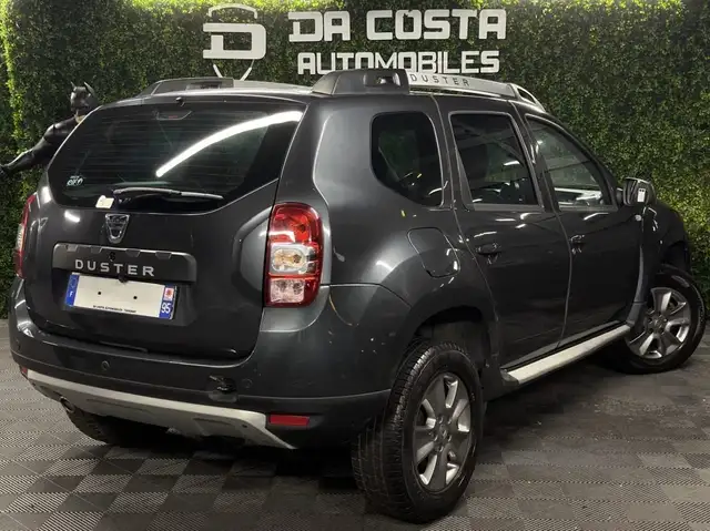 Dacia Duster view 6