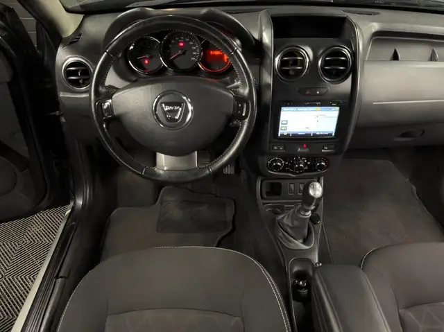 Dacia Duster view 15