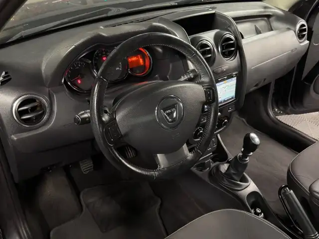 Dacia Duster view 9