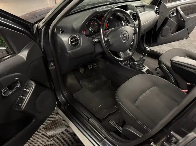Dacia Duster view 7