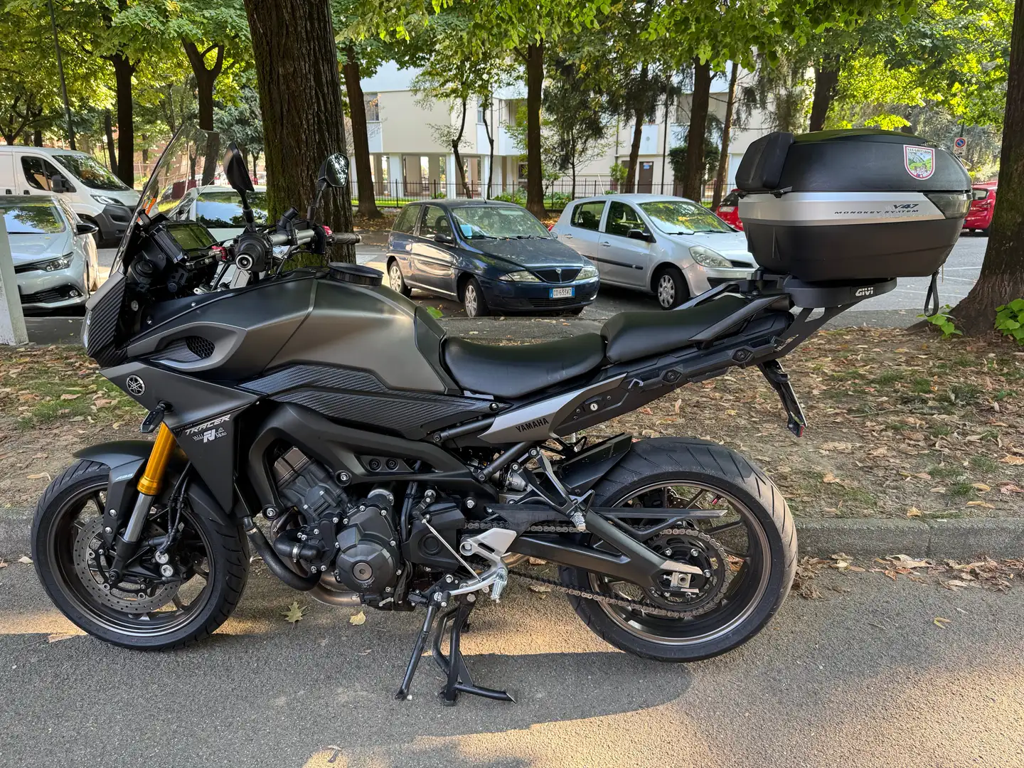 Yamaha Tracer 9 MT-09 Gris - 2