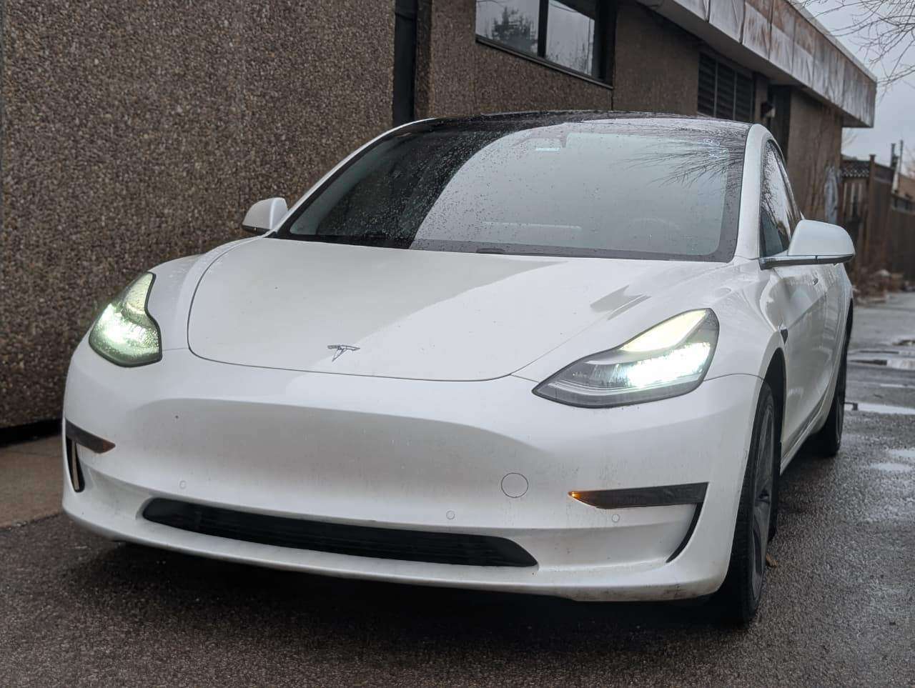 2020 Tesla Model 3 STANDARD RANGE PLUS RWD alt 2