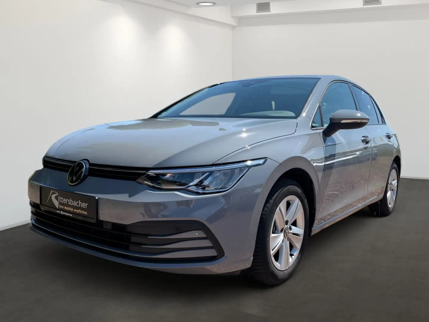 Volkswagen Golf VIII 1.0 eTSI Life DSG Navi LED DigitalCock Grijs - 2