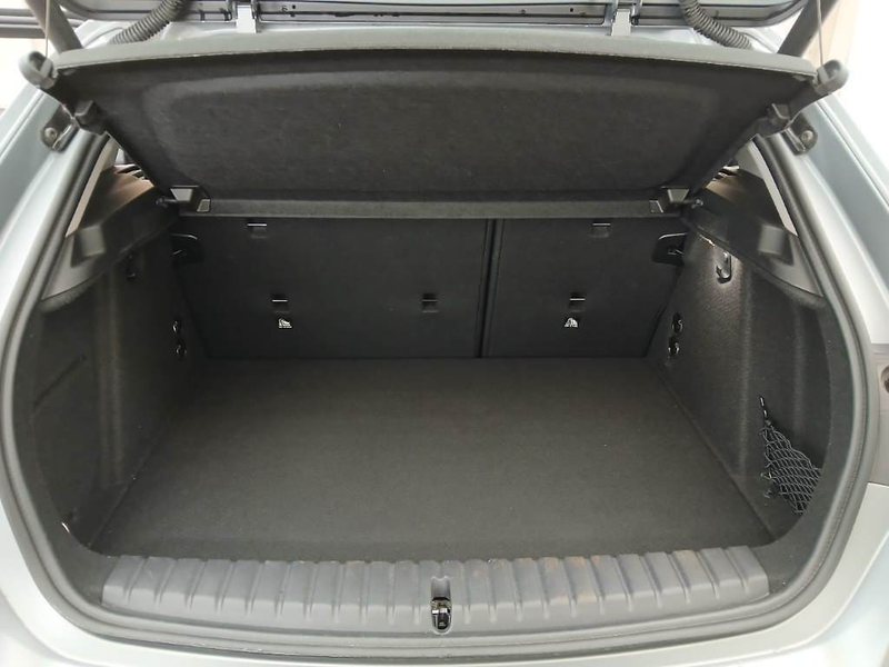 BMW 120 i MASSAGE/HEADUP/360°/KMFRTZGNG/ADAPTIVLED — photo 9