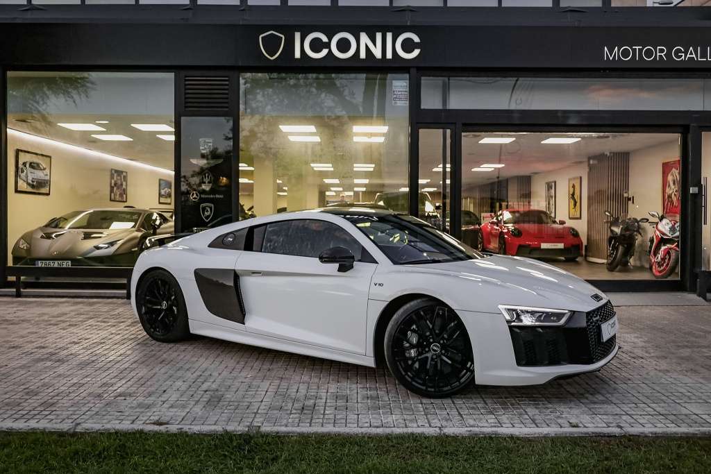 Audi R8 5.2 FSI V10 plus quattro S Tronic - foto 1