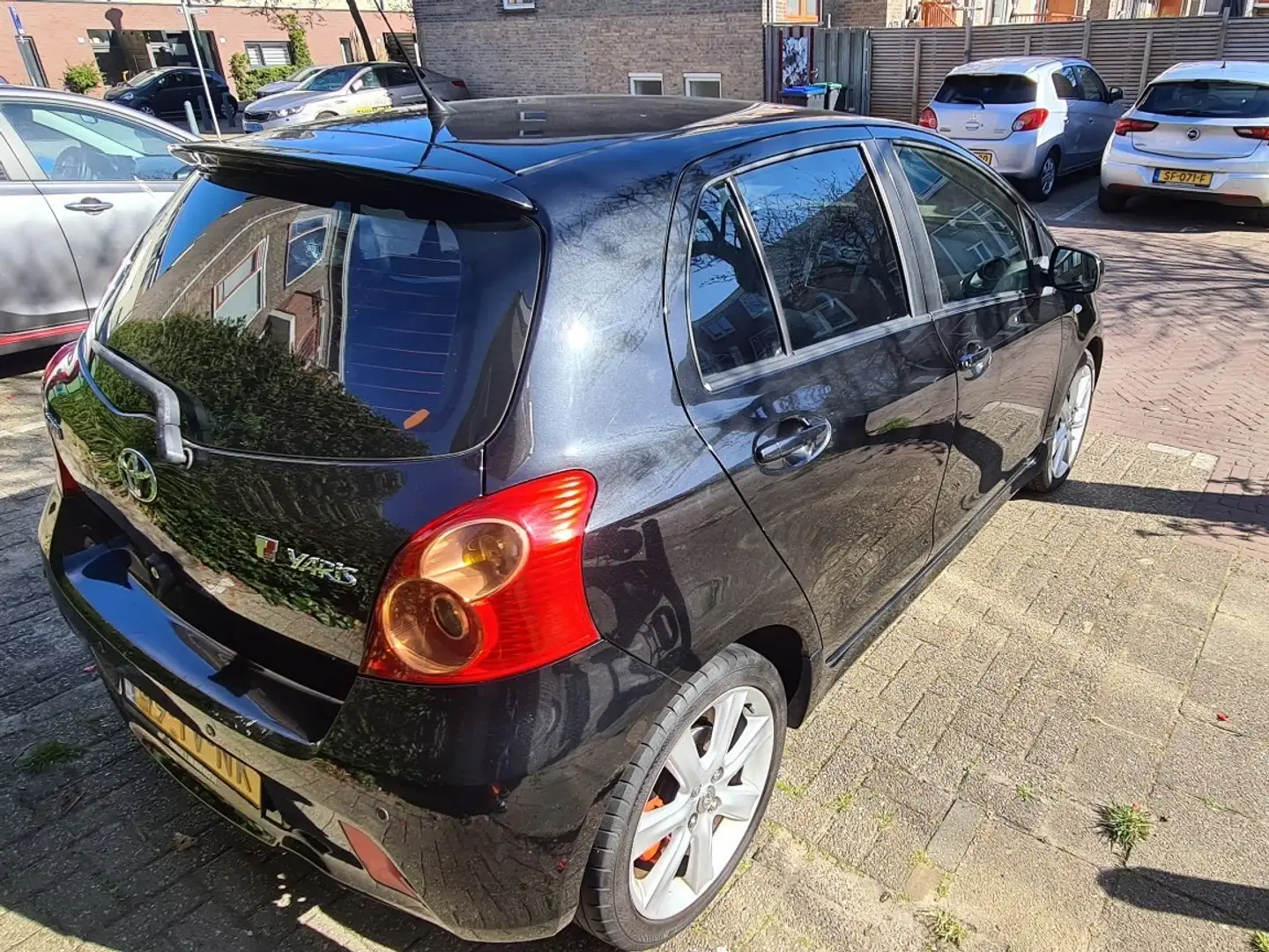 Toyota Yaris 1.8 VVTi TS Zwart - 2