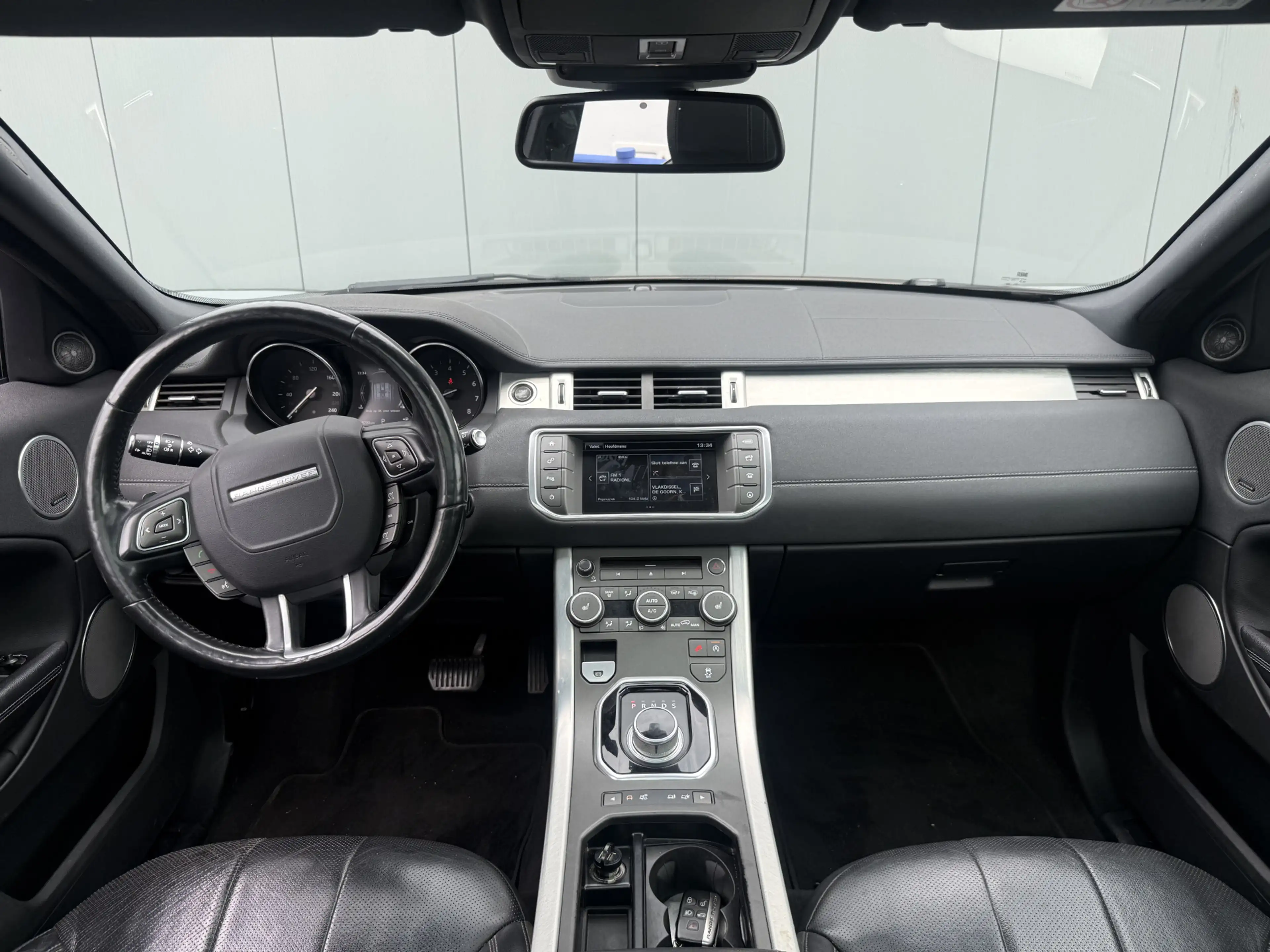 Land Rover Range Rover Evoque 2.0 Si4 HSE Dynamic Pano | Meridian | Stoel-stuurv — photo 2