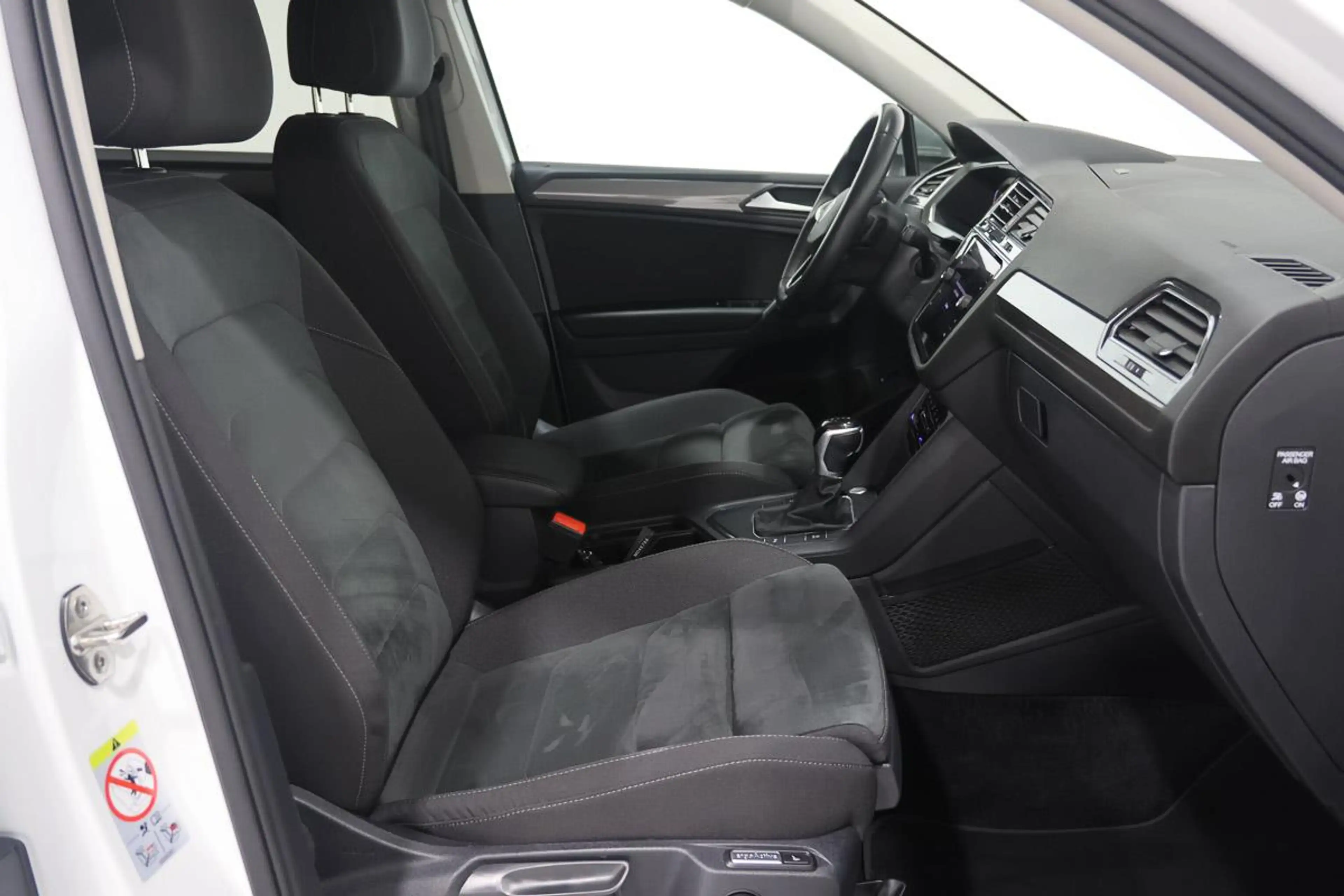 Volkswagen Tiguan Allspace 2.0 TDI DSG  LED GPS CAM CARPLAY — photo 10