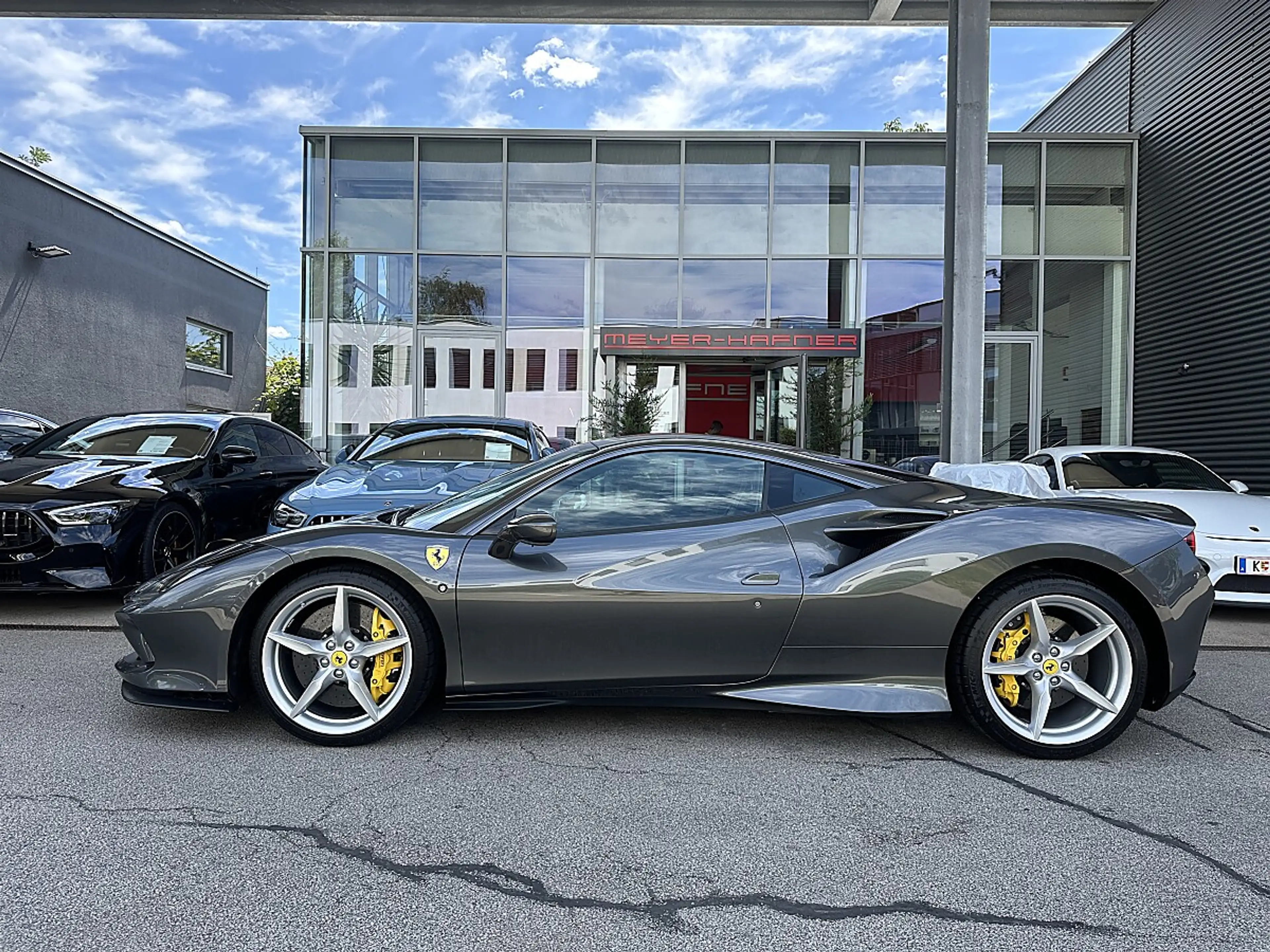 Ferrari F8 Tributo / Daytona Rennsitz / Alcantara / Keramik — photo 7