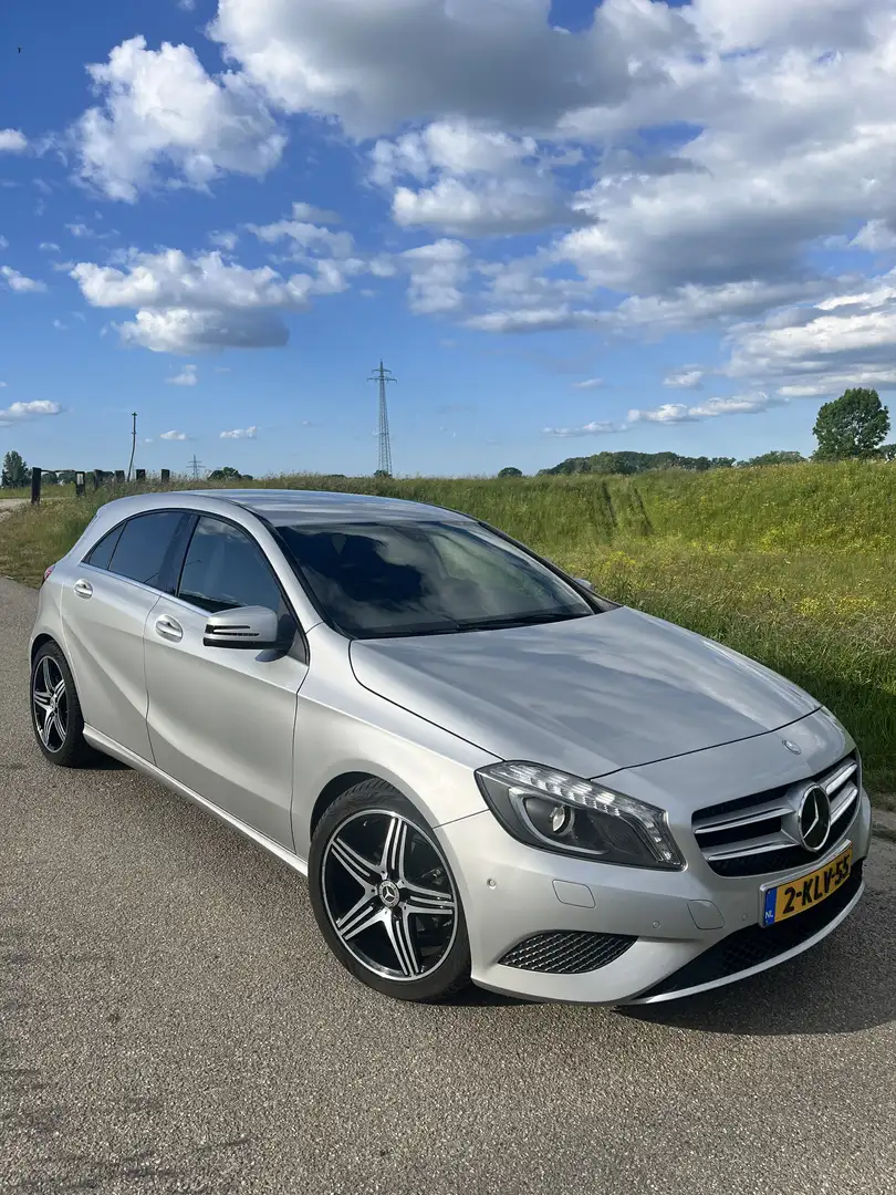 Mercedes-Benz A 180 4U3 Grijs - 2