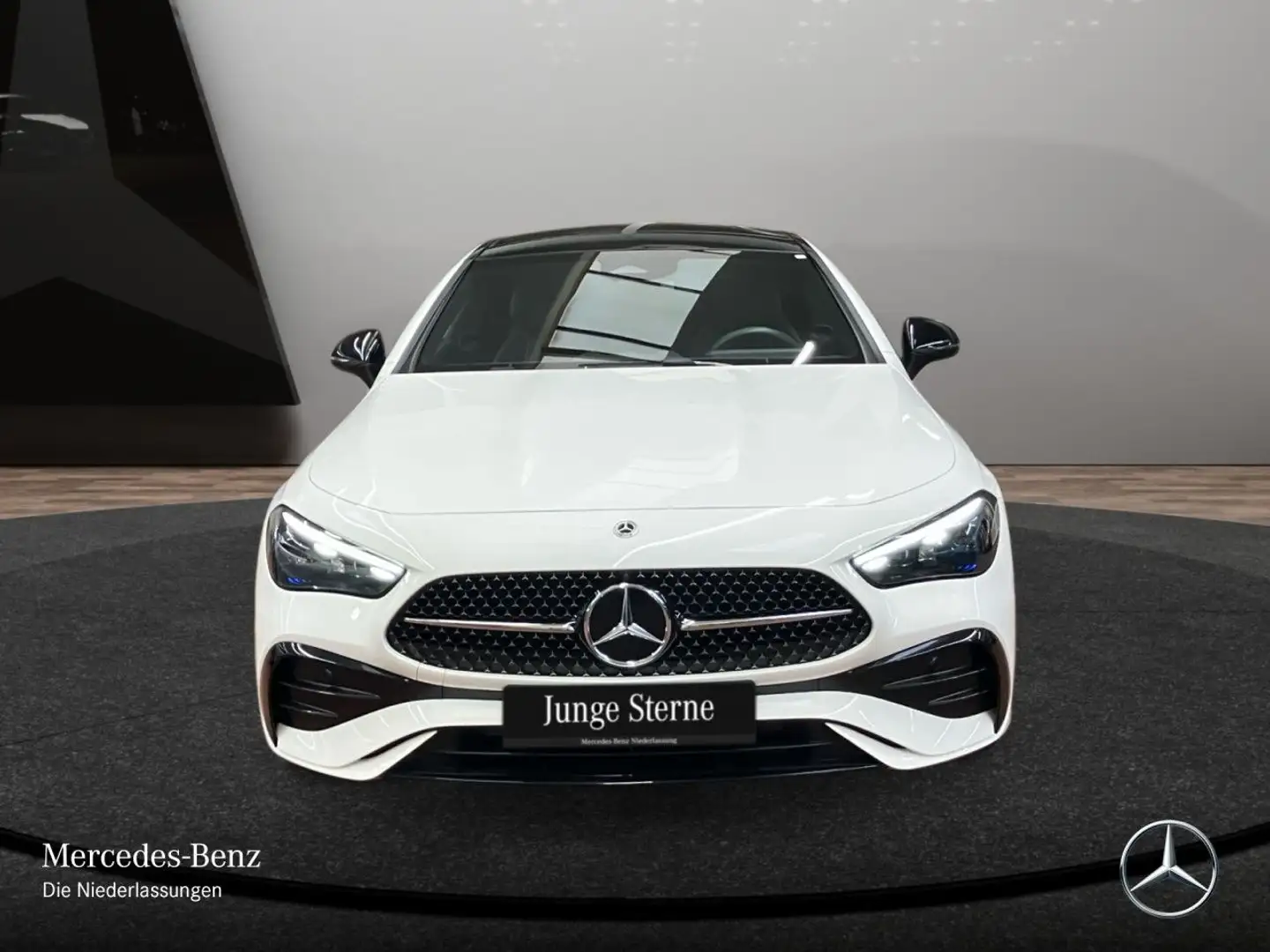Mercedes-Benz CLE 200 AMG+NIGHT+PANO+360+BURMESTER+TOTW+KEYLESS Weiß - 2