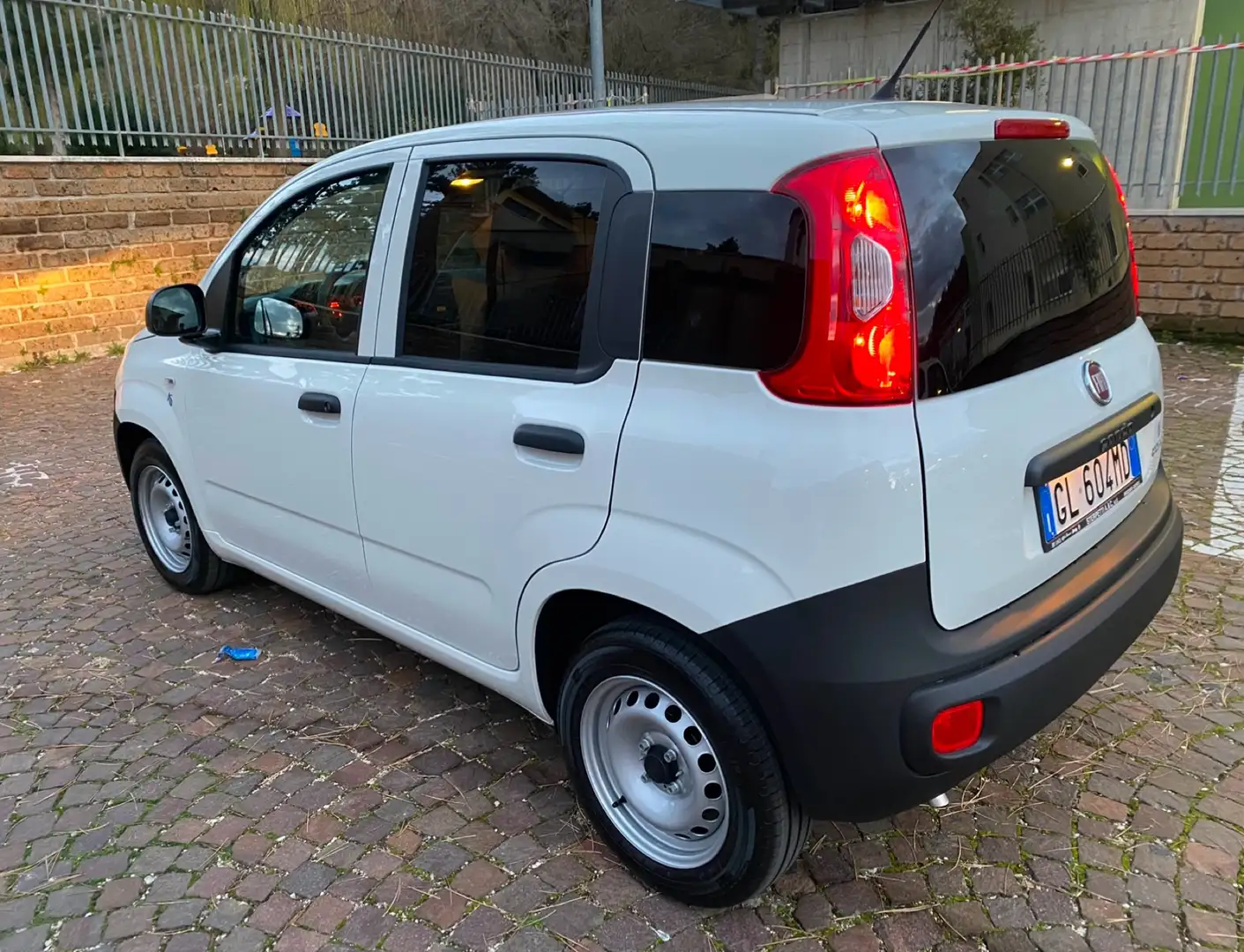 Fiat New Panda Van 2 posti Alb - 1