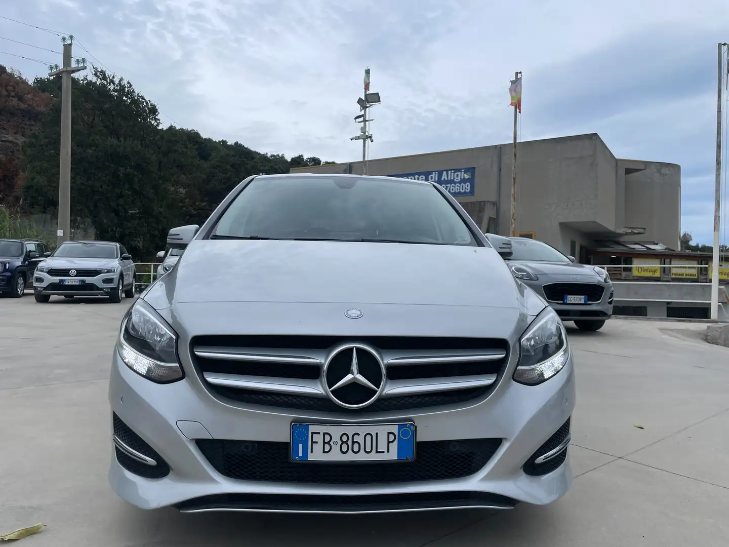 Mercedes-Benz B 180 Premium Grijs - 2